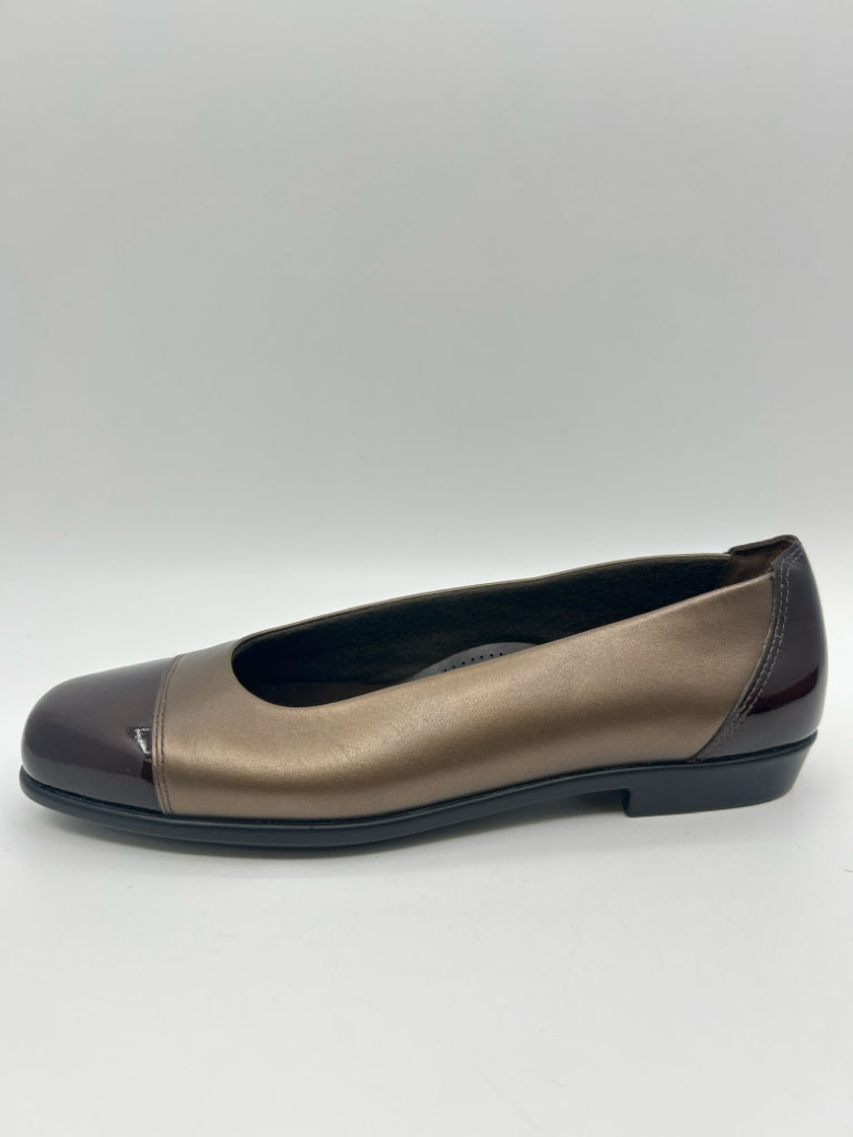 SAS Size 8N Brown Flats