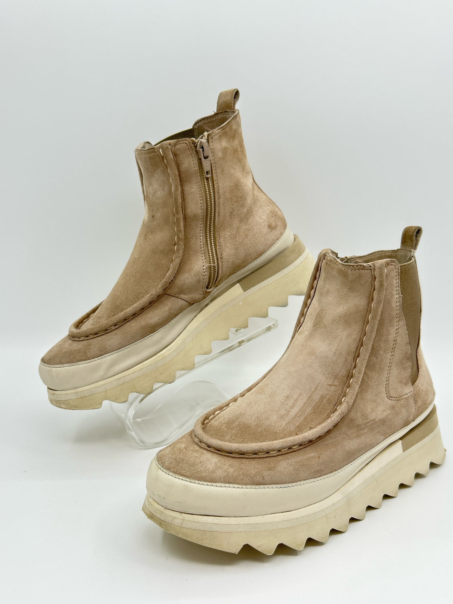 SOFTWAVES Size 39 Taupe Women Booties