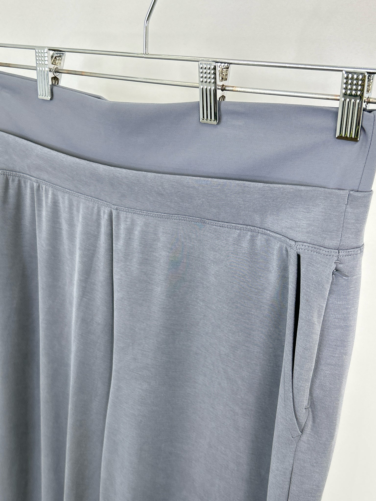 ATHLETA Size XL Grey Women Pants