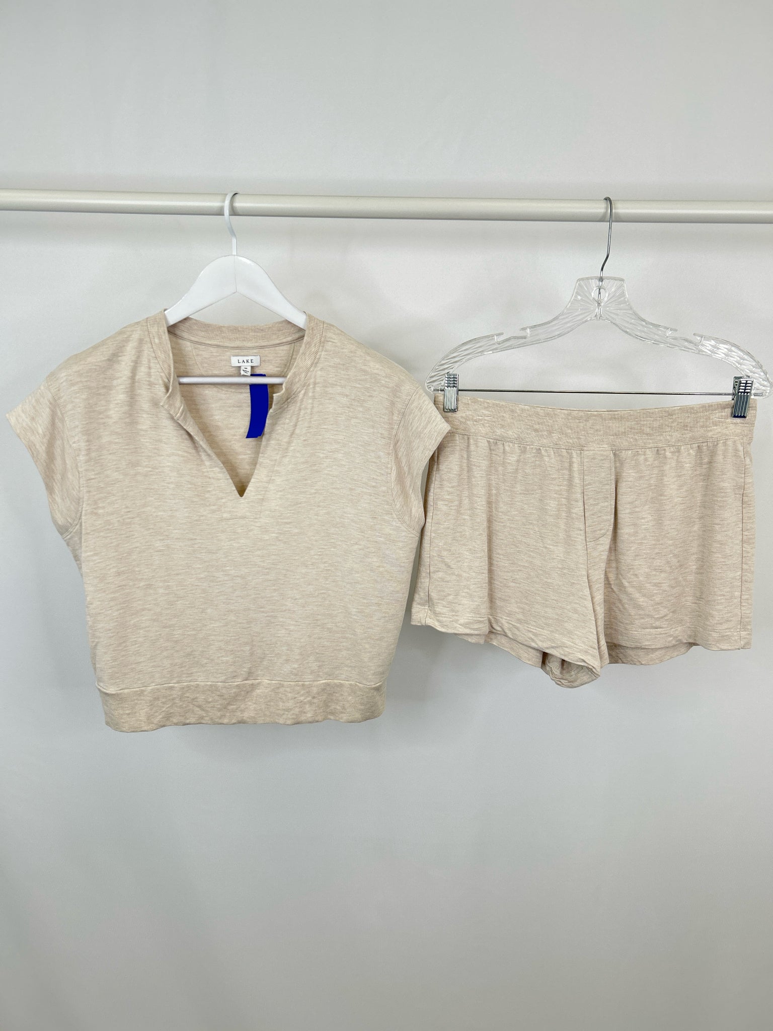 LAKE Size M Beige Women 2-Piece w/shorts