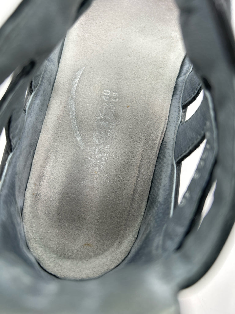 NAOT Size 40 Black Women's Sandal