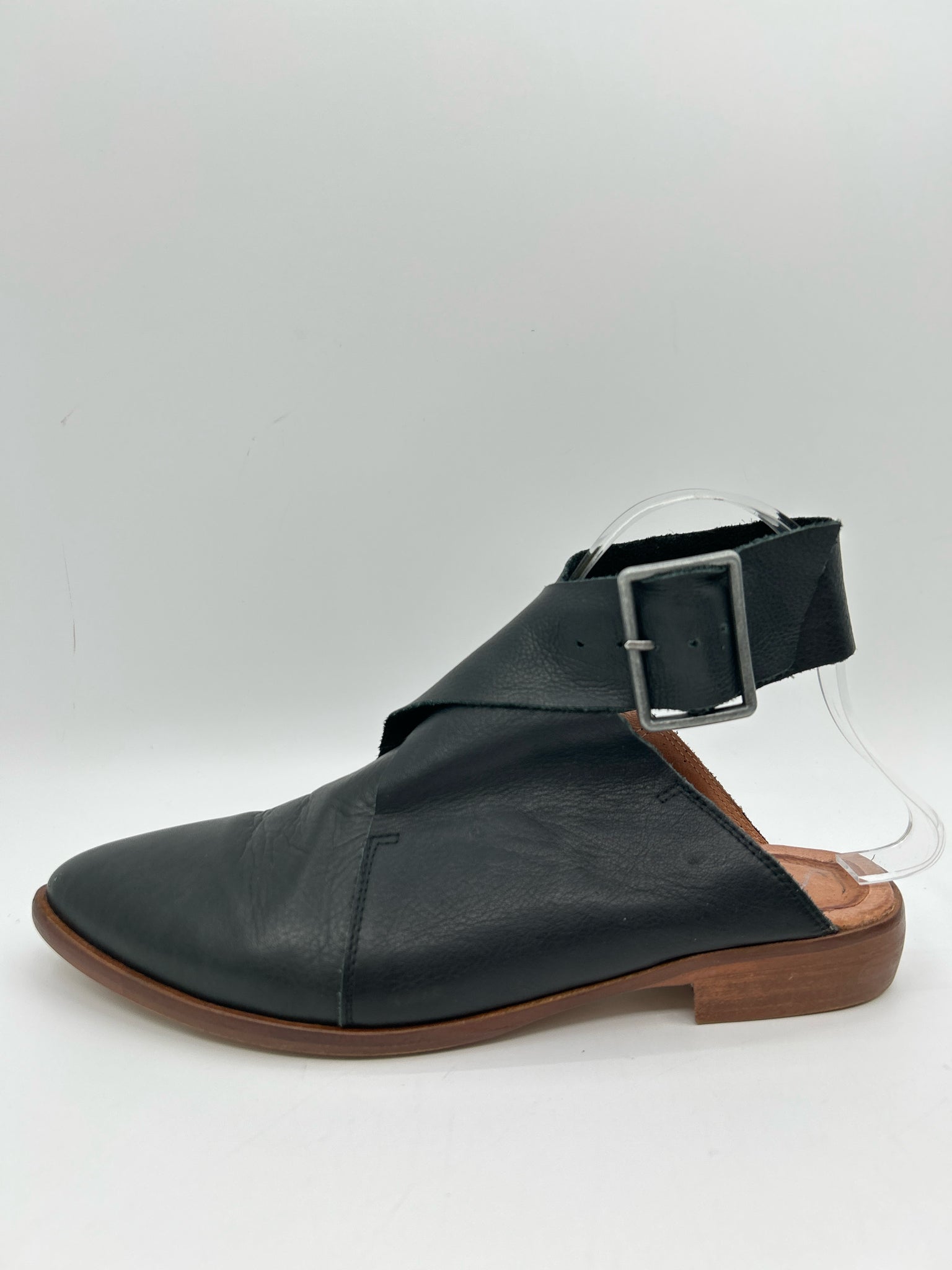 FREE PEOPLE Size 39 Black Women Flats