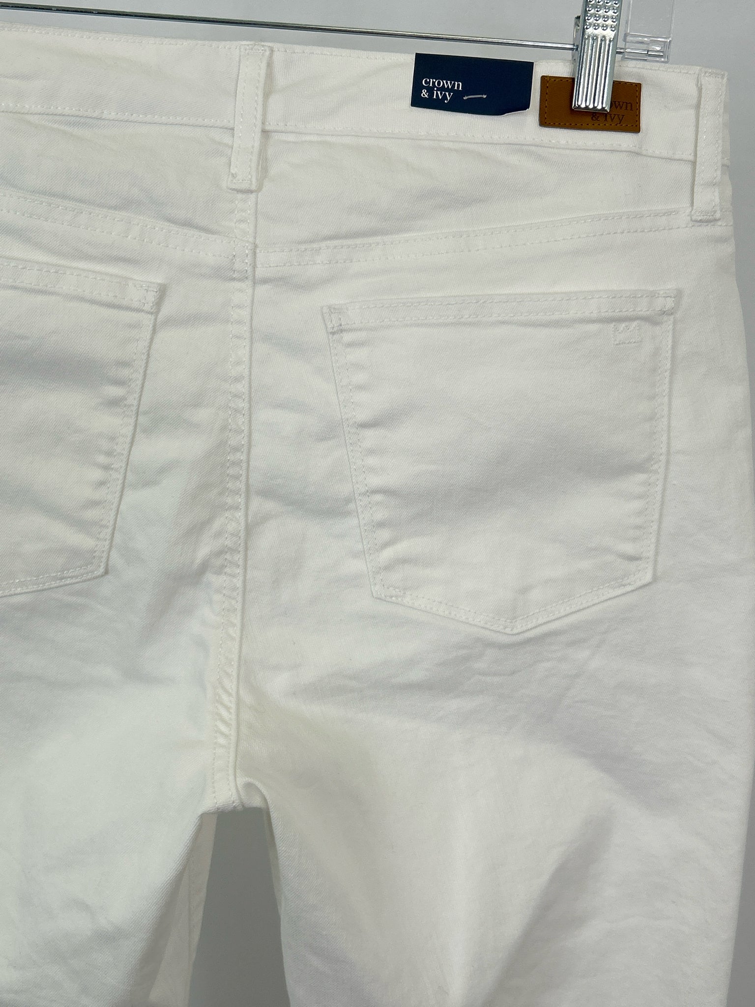 CROWN & IVY Size 10 white denim Women jeans