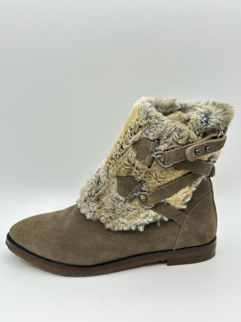 JOHNSTON & MURPHY Women Size 6.5M Taupe Booties