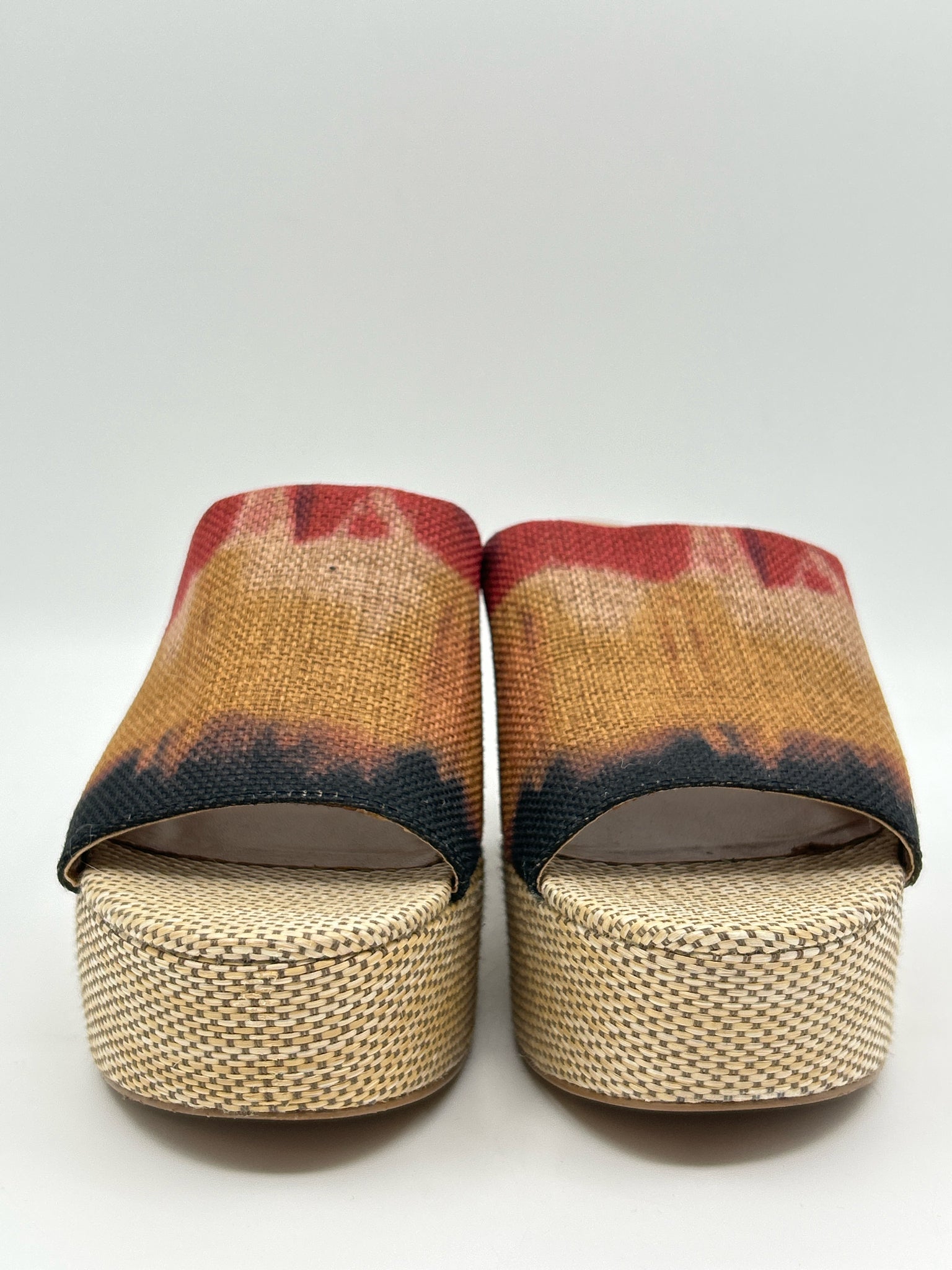 VINCE CAMUTO Size 9M TAN PRINT Women Sandal