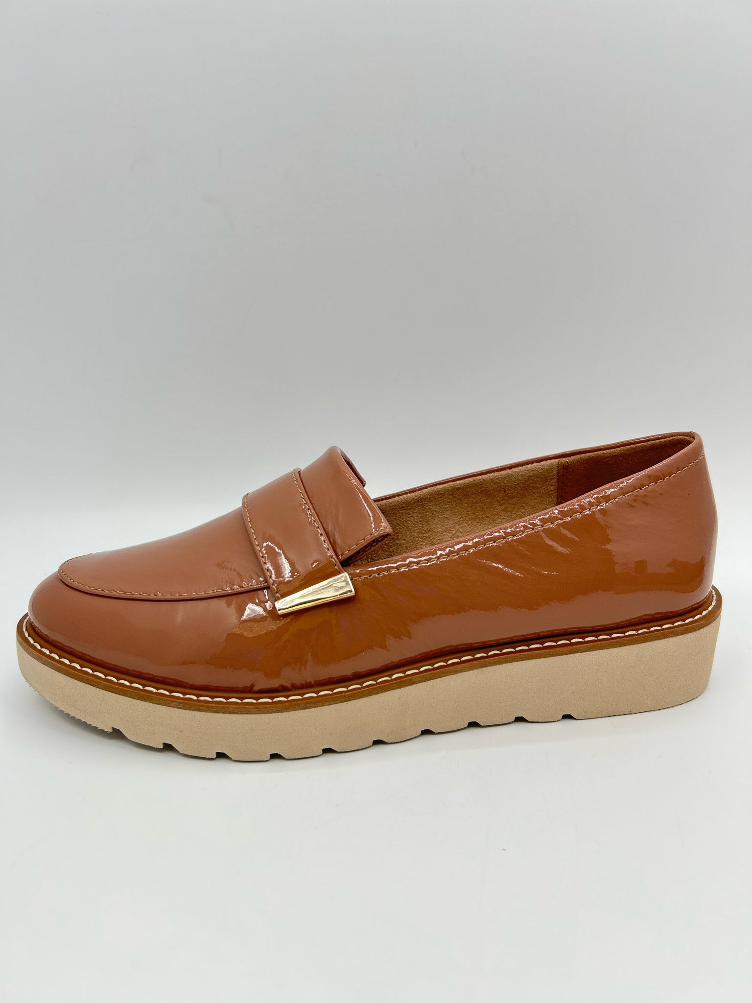 NATURALIZER Size 8.5W Tan Women Loafer