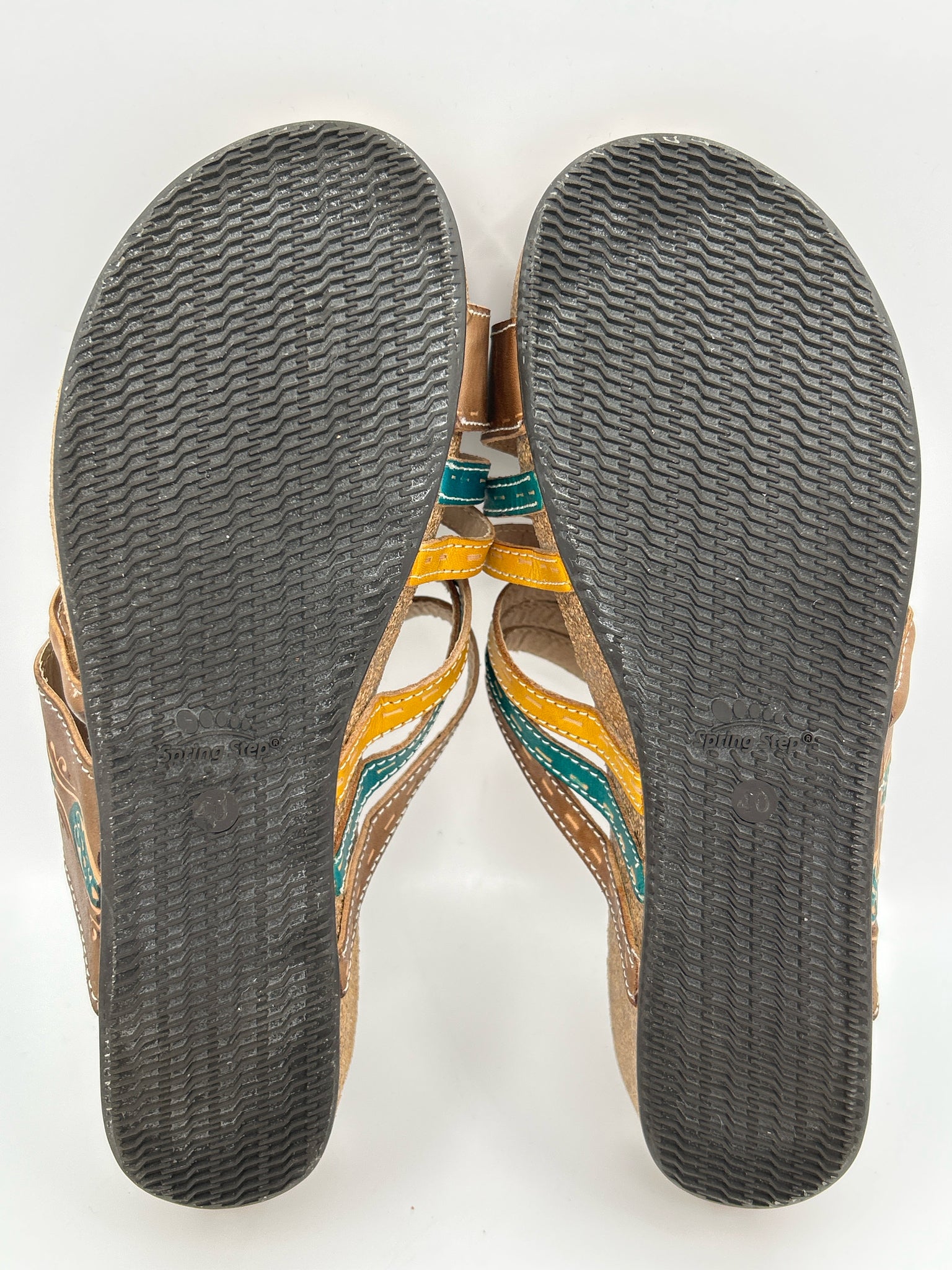 L'ARTISTE Size 40/9.5 Multi-Color Women Sandal