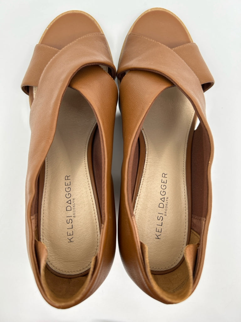 KELSI DAGGER Women Size 8.5 Brown Sandal