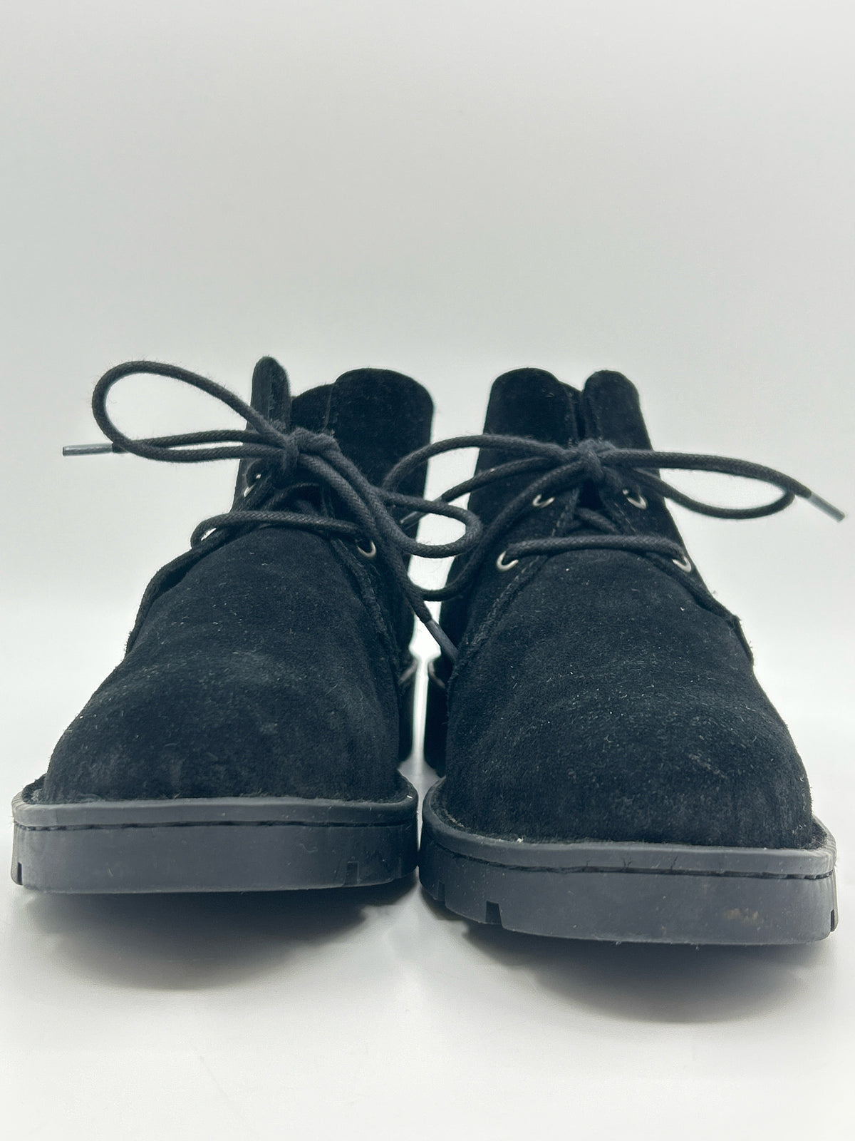 BORN Size 8.5M Black Women Booties