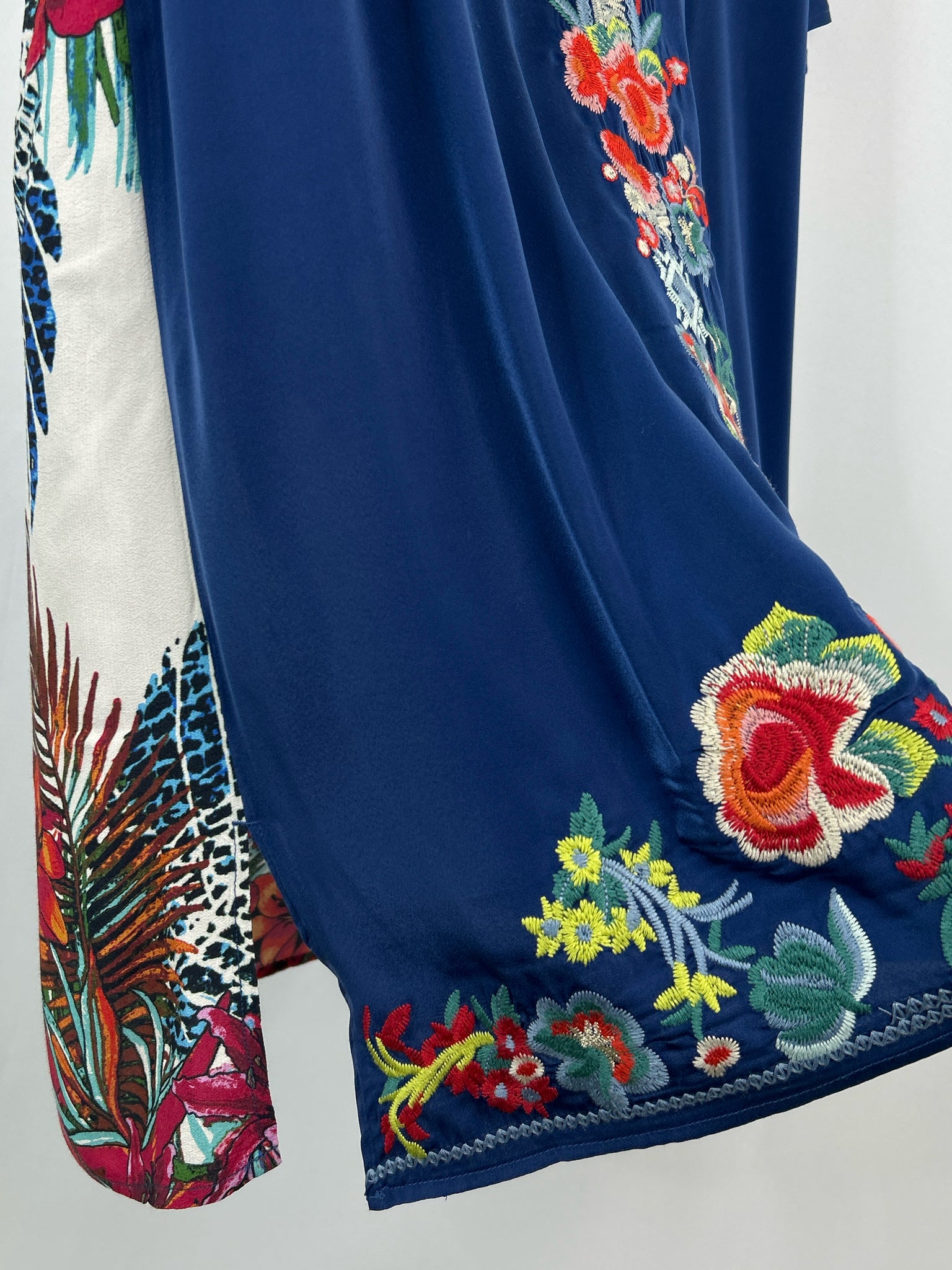 John Mark Size M Blue Women Tunic