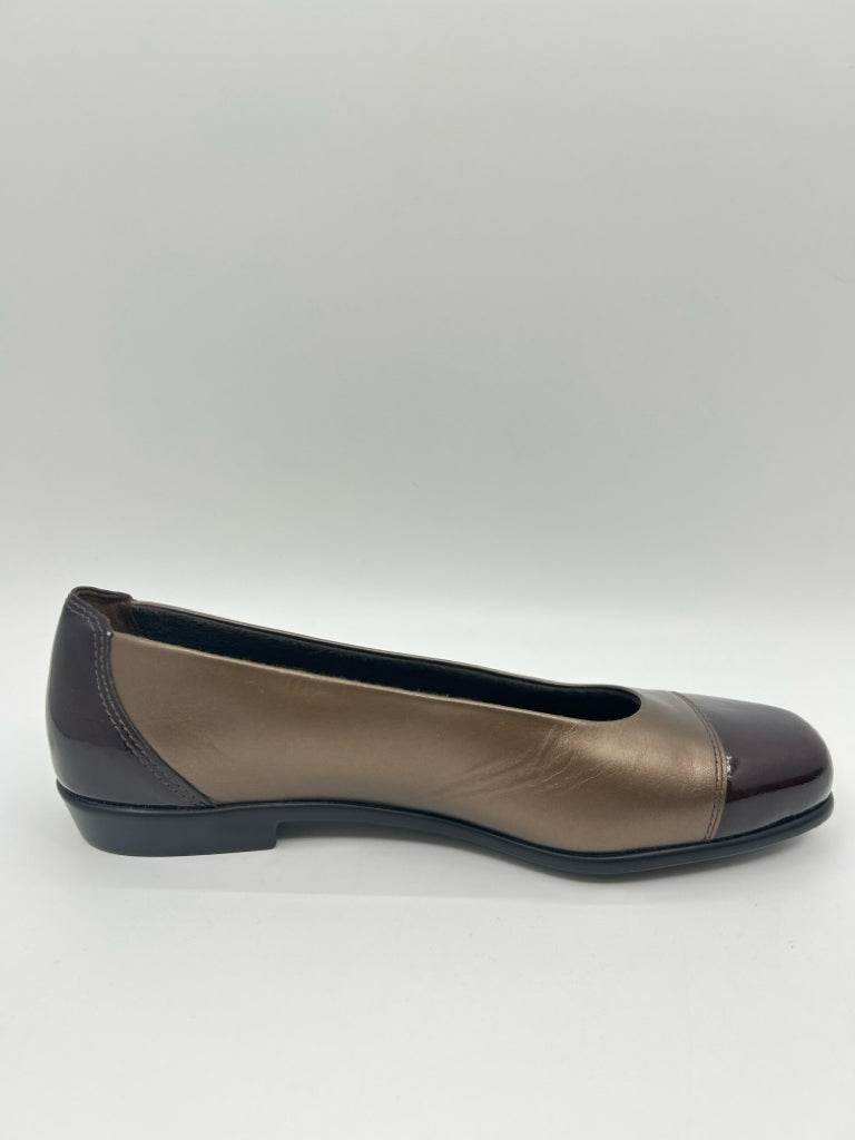 SAS Size 8N Brown Flats