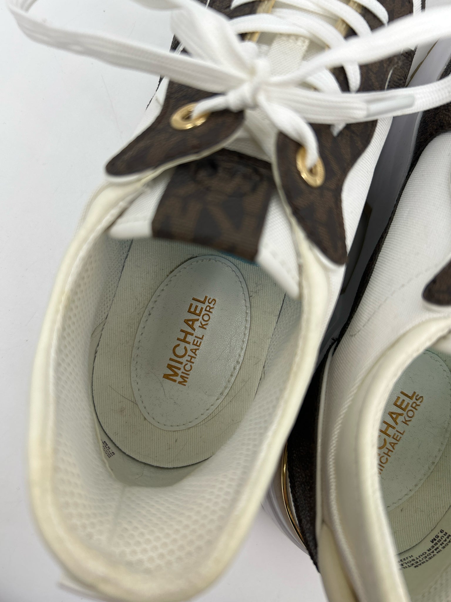 MICHAEL MICHAEL KORS Size 9.5M WHITE AND BROWN Women Sneakers