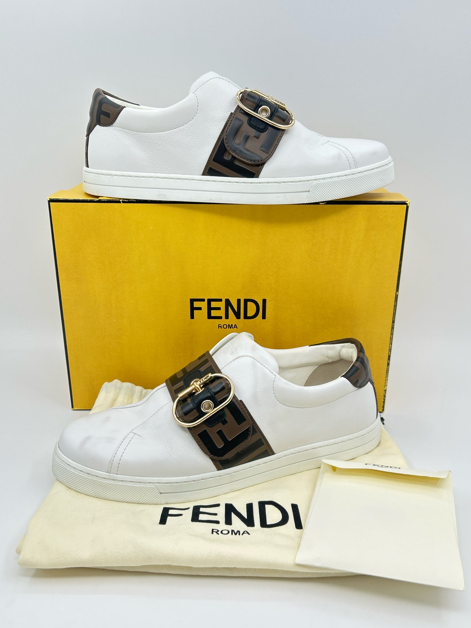 FENDI Size 38.5 White Women Sneakers