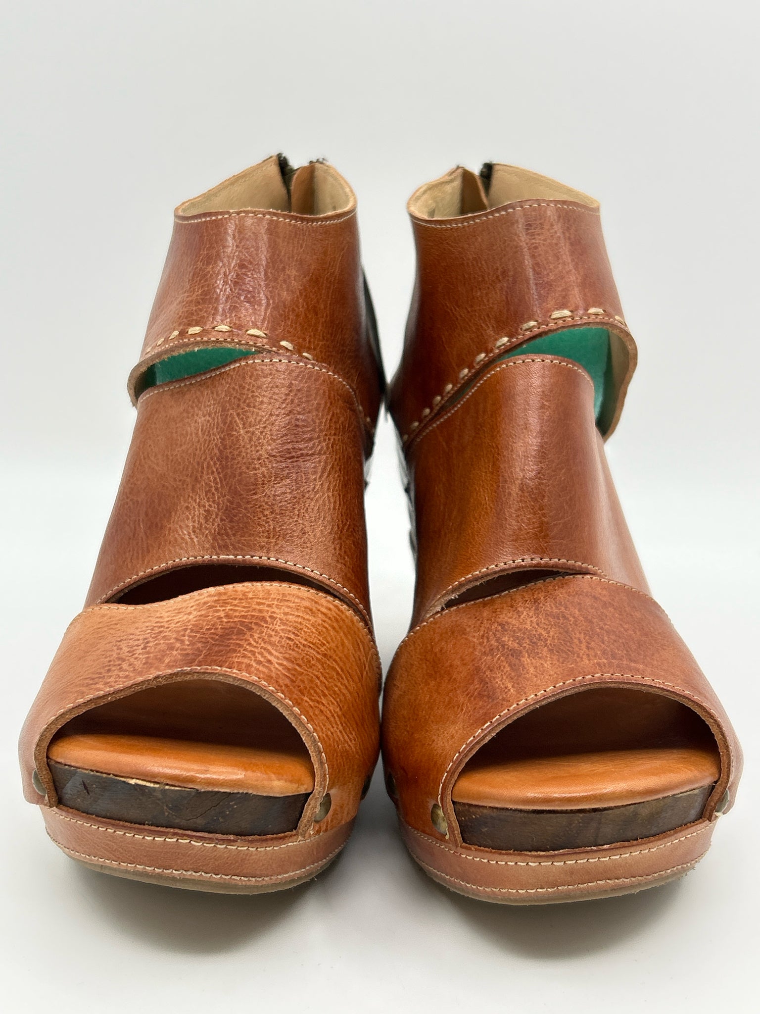 BED STU Size 11 COGNAC Women Sandal