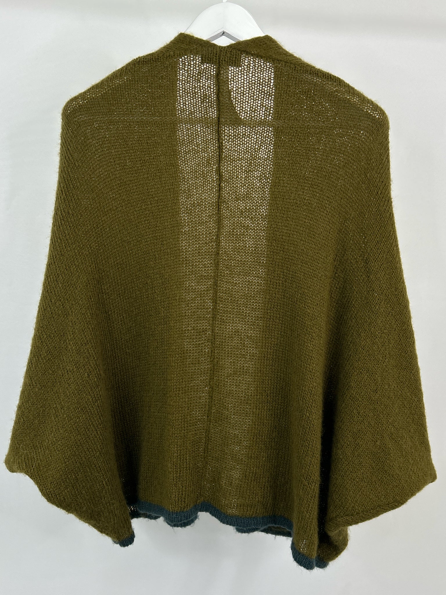 WOODEN SHIPS Size M/L Green Women Cardigan