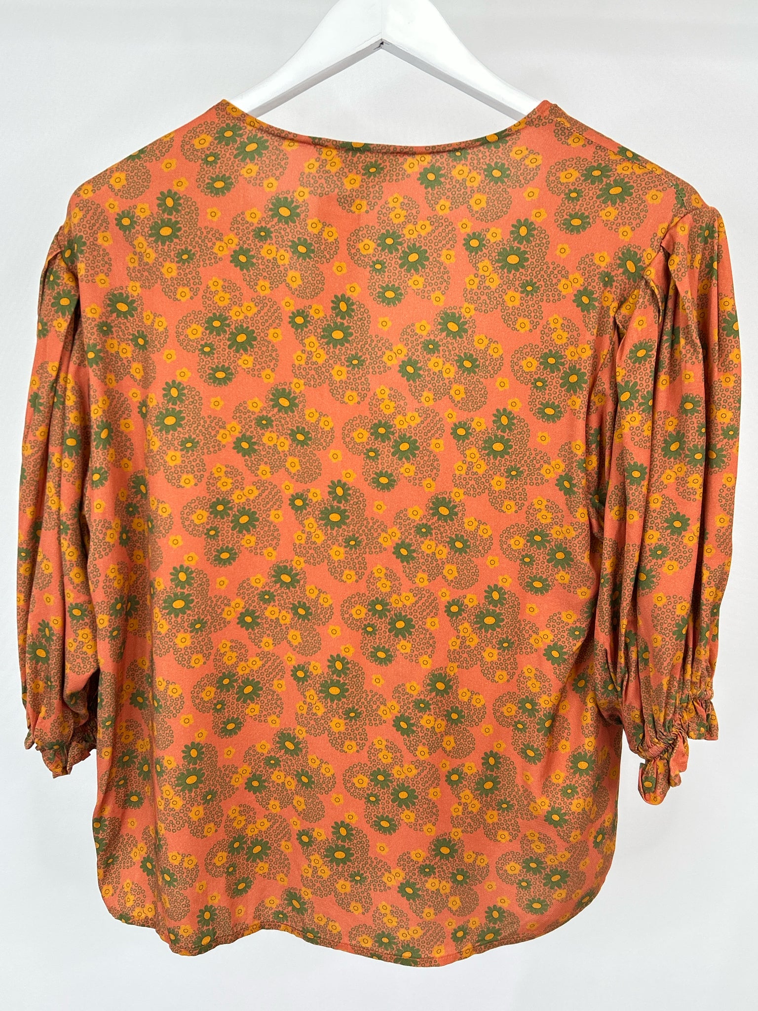 JULIE BROWN Size S ORANGE FLORAL Women's Blouse