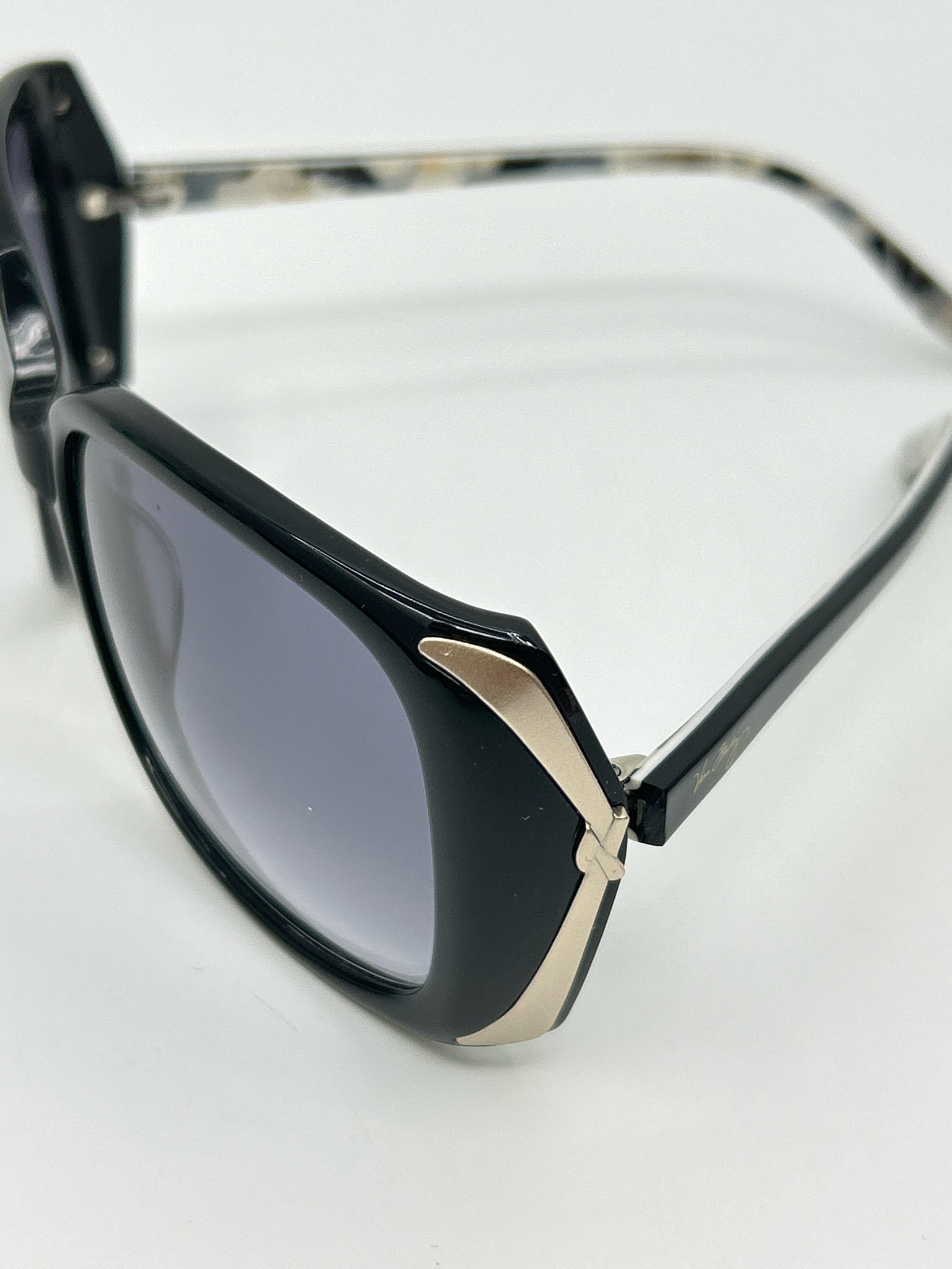VERA BRADLEY Black Sunglasses