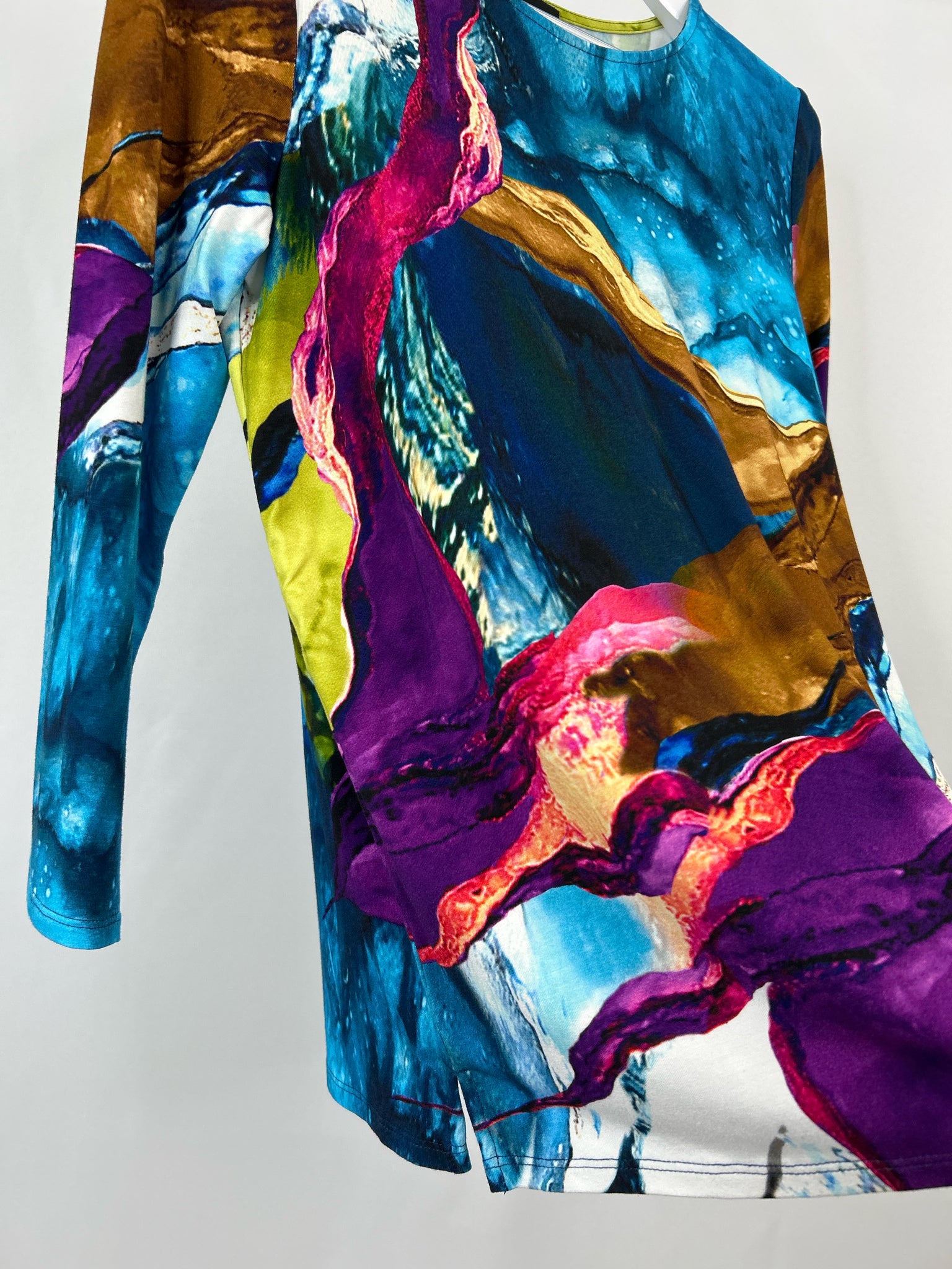 OLIVIA BY HABITAT CLOTHES Size S Blue and Purple Women Top