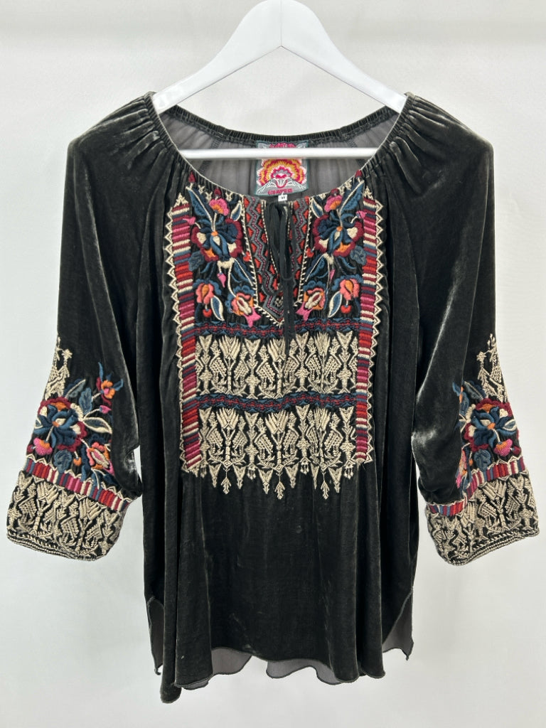 JOHNNY WAS Women Size M Charcoal Print Tunic