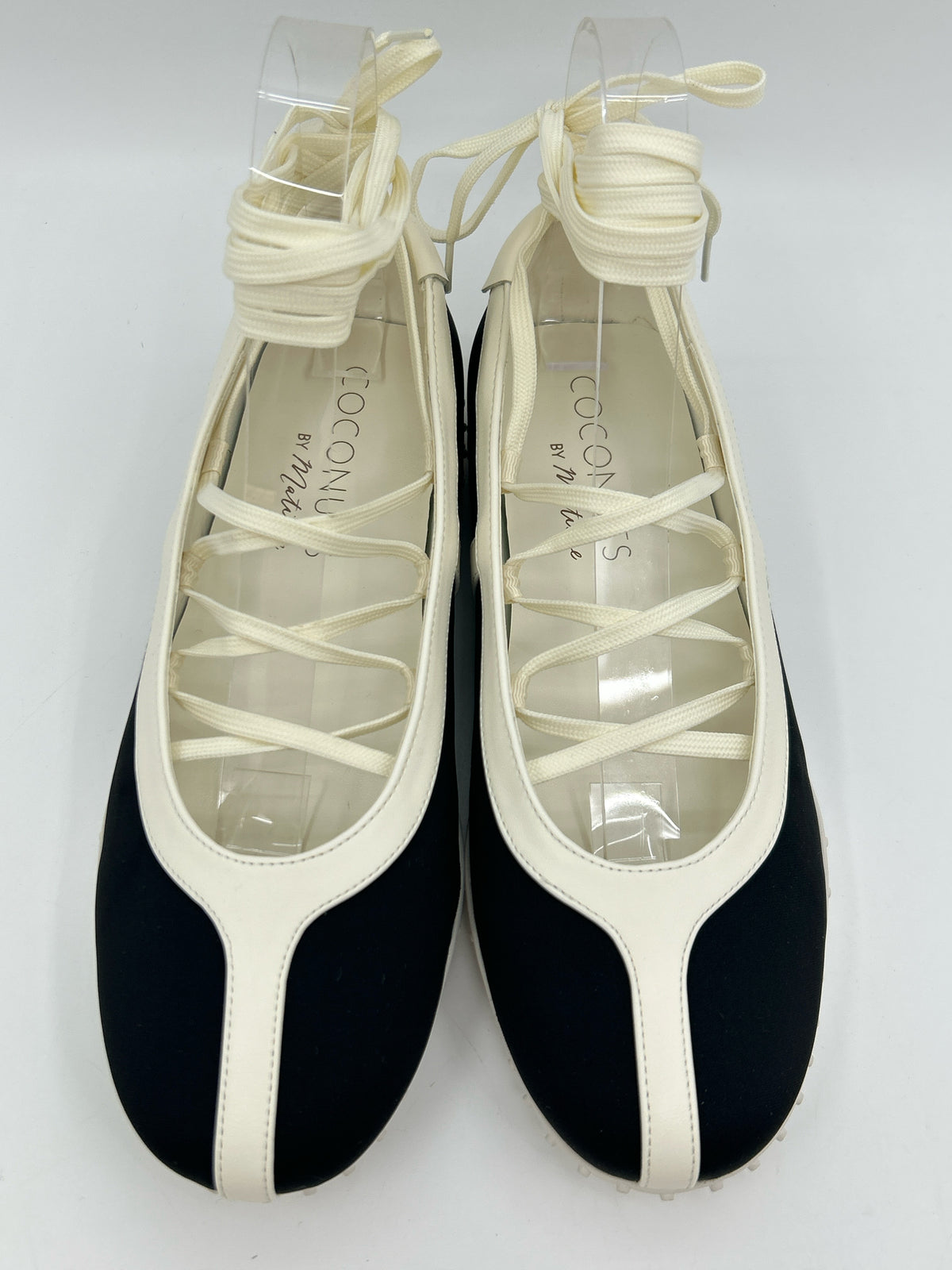 COCONUTS Size 8 Black and White Women Flats