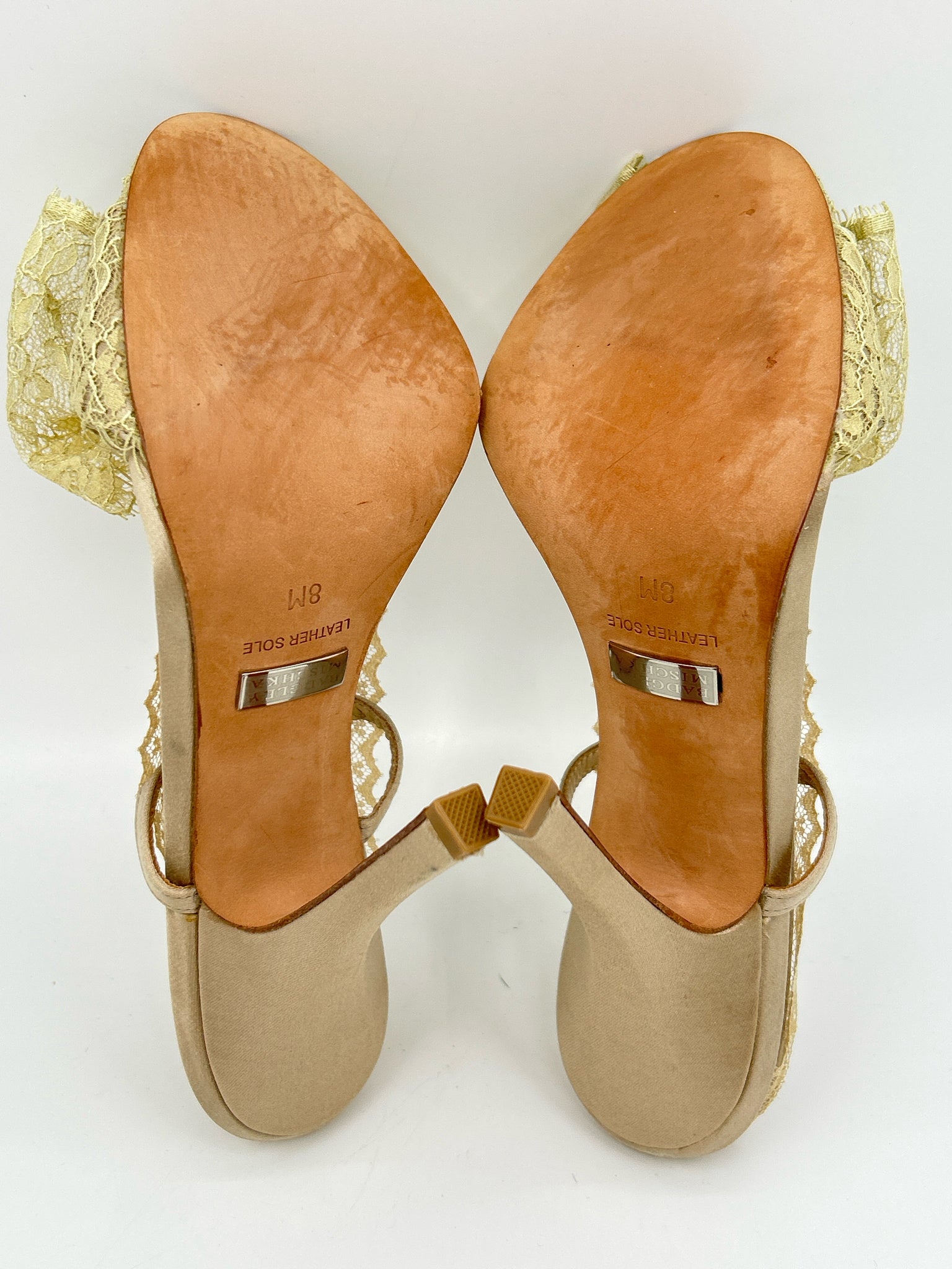 BADGLEY MISCHKA Size 8M Cream Women Sandal