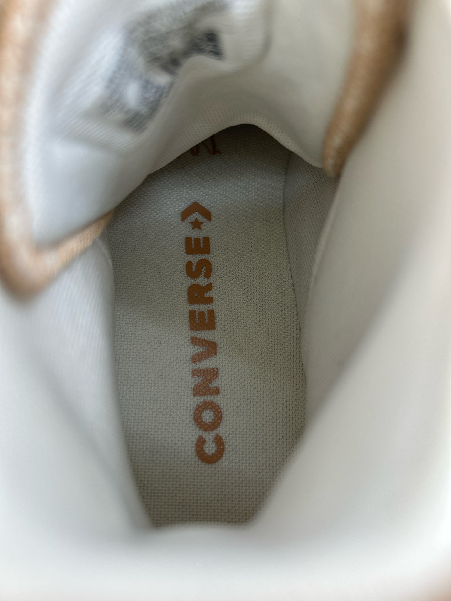 CONVERSE Size 6 Tan Women Sneakers NWOT