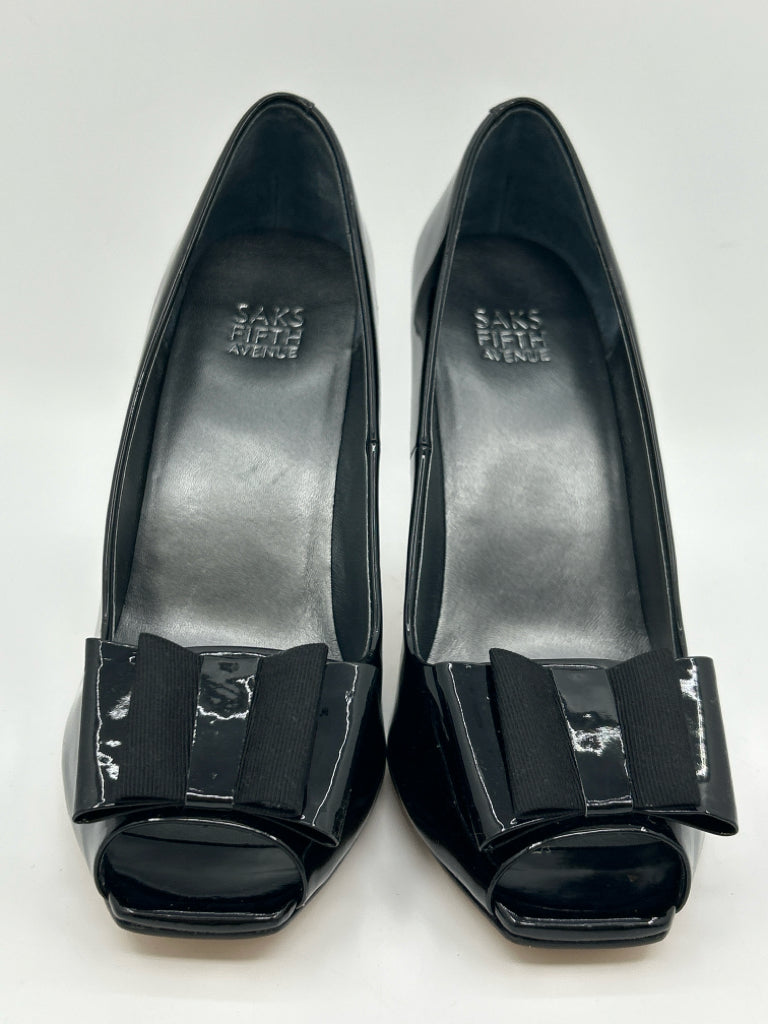 SAKS FIFTH AVENUE Women Size 9.5M Black Pumps