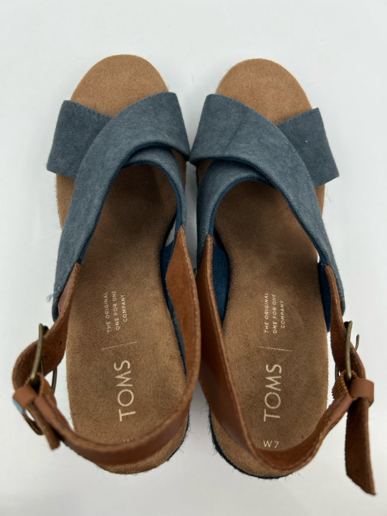 TOMS Size 7 Blue Sandal