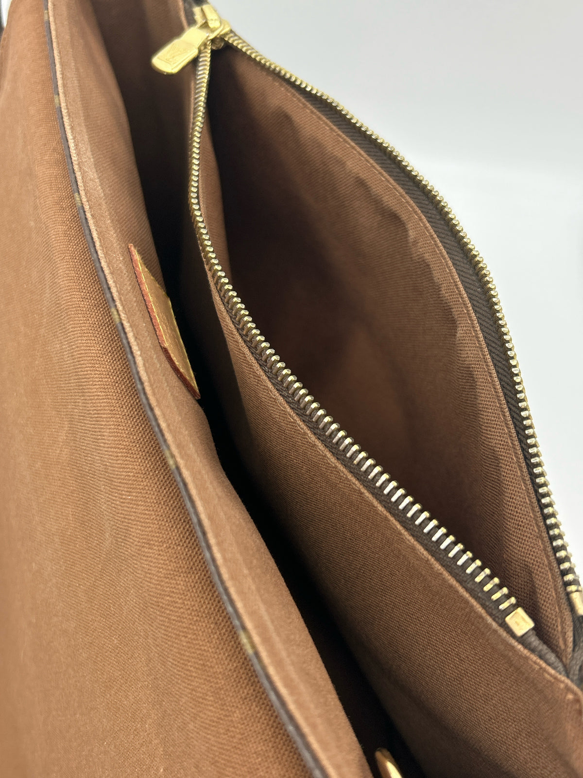 LOUIS VUITTON BROWN MONOGRAM Women Purse