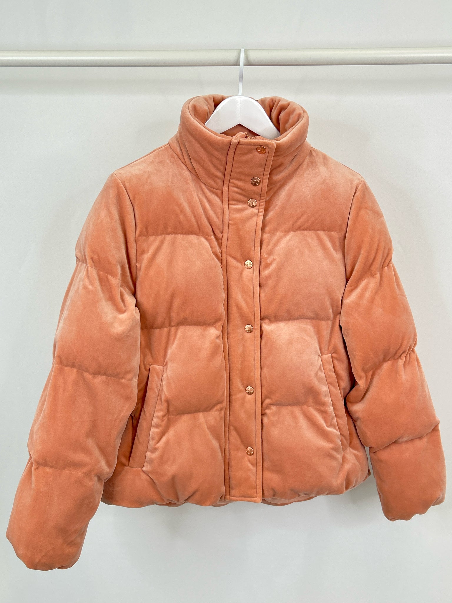 Good Hart Size L Peach Women Coat NWT