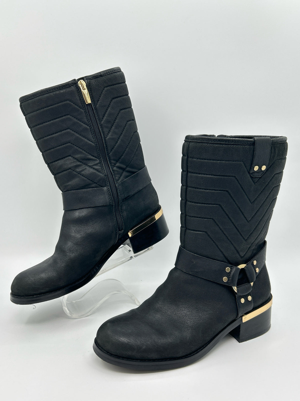 VINCE CAMUTO Size 8M Black Women Boots
