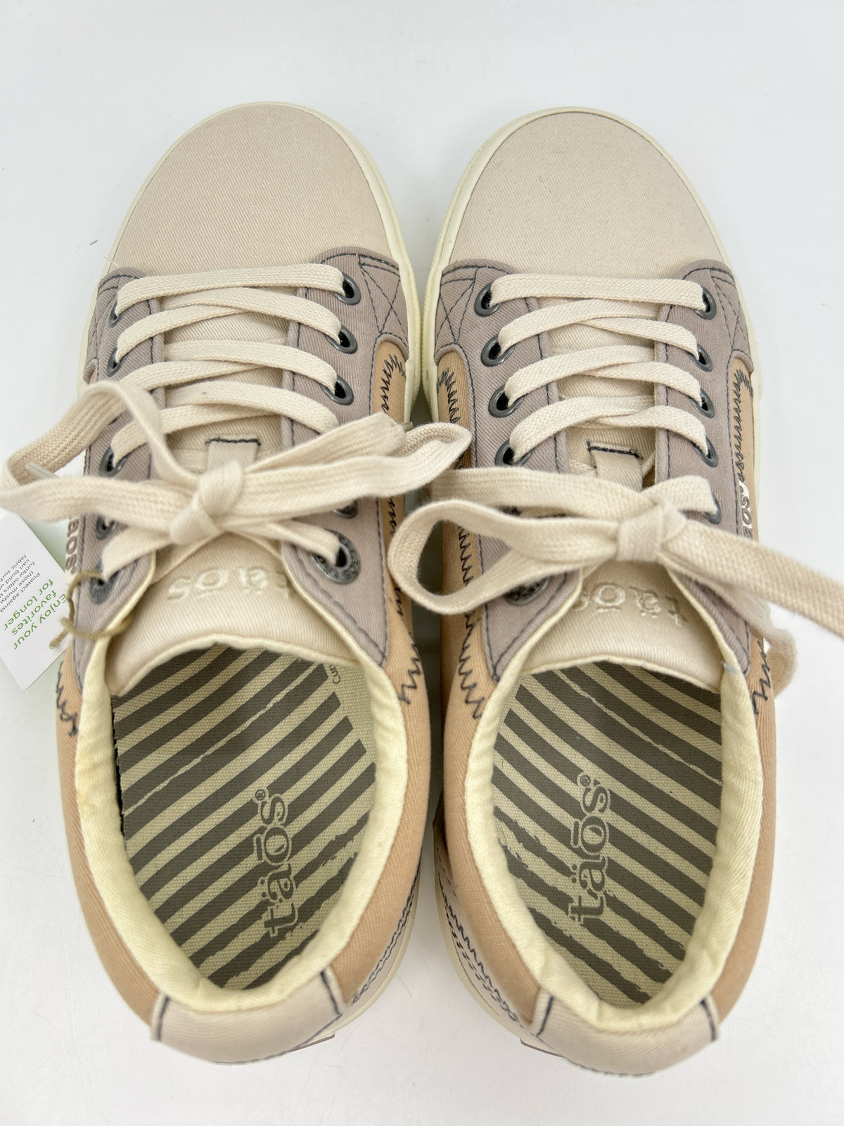 TAOS NIB Size 6.5M TAN PRINT Women Sneakers