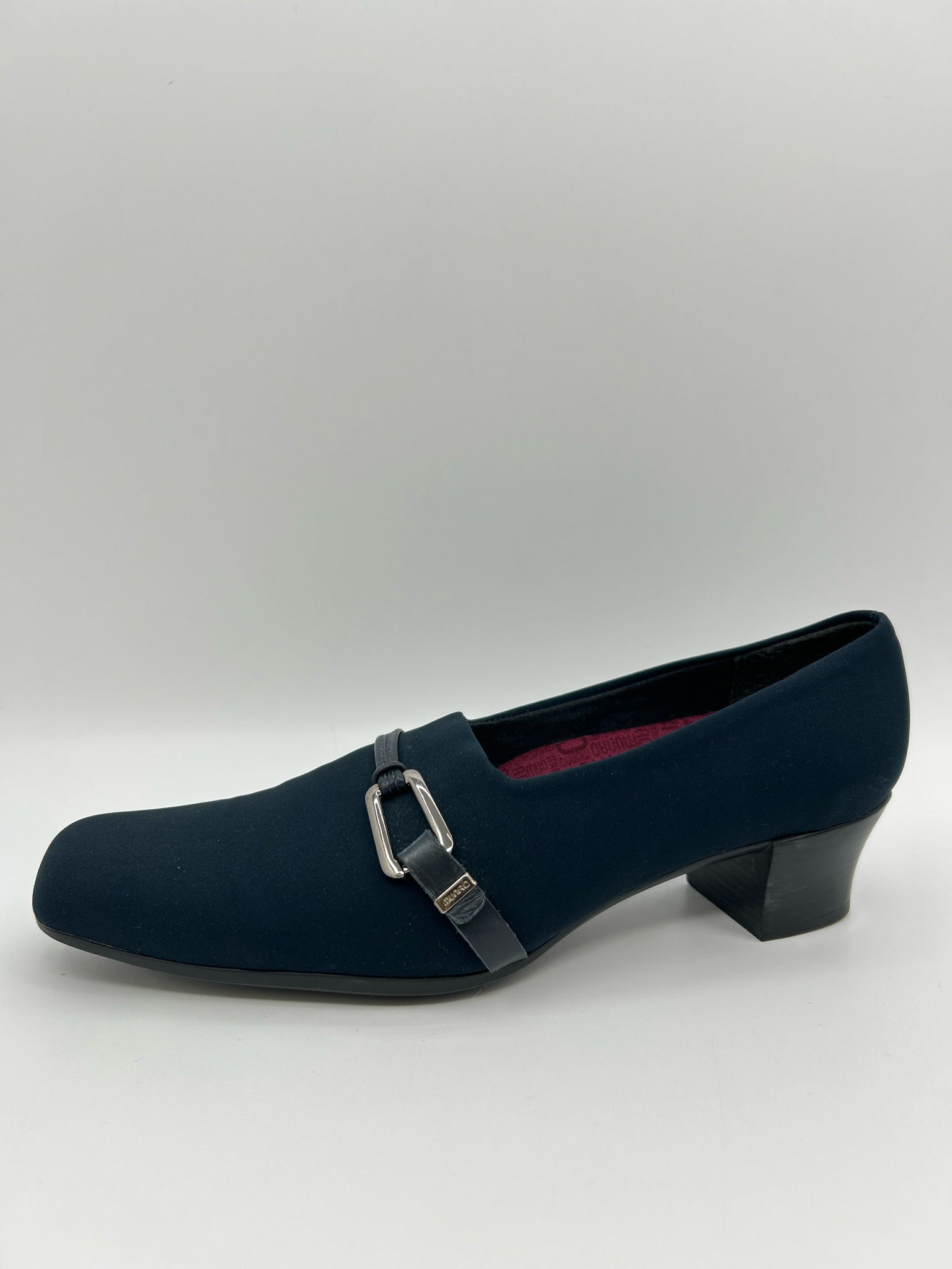 MUNRO Size 10.5M Navy Women Pumps