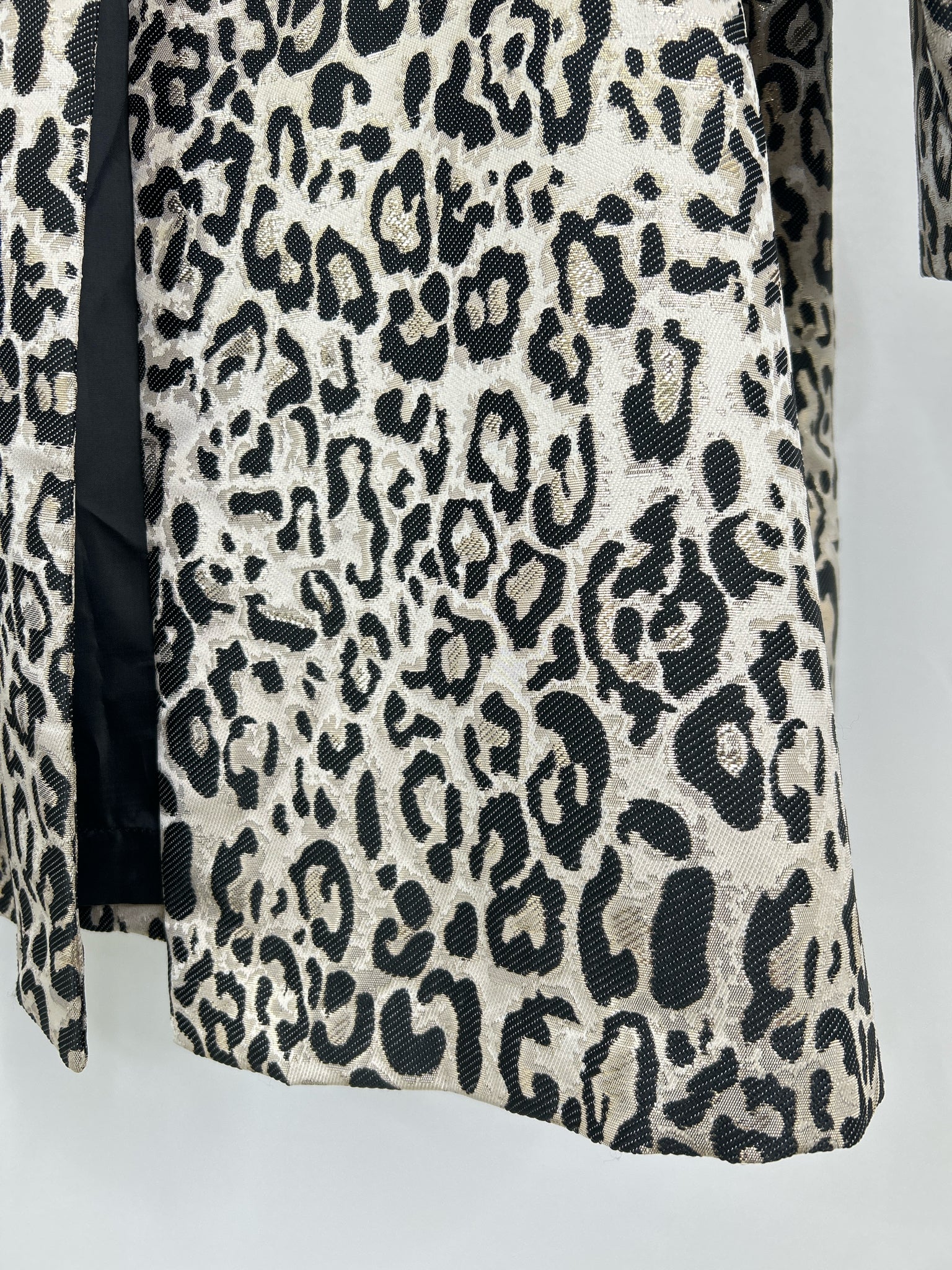 CR by CONNIE ROBERSON Size 2X BLACK AND GOLD Women Jacket