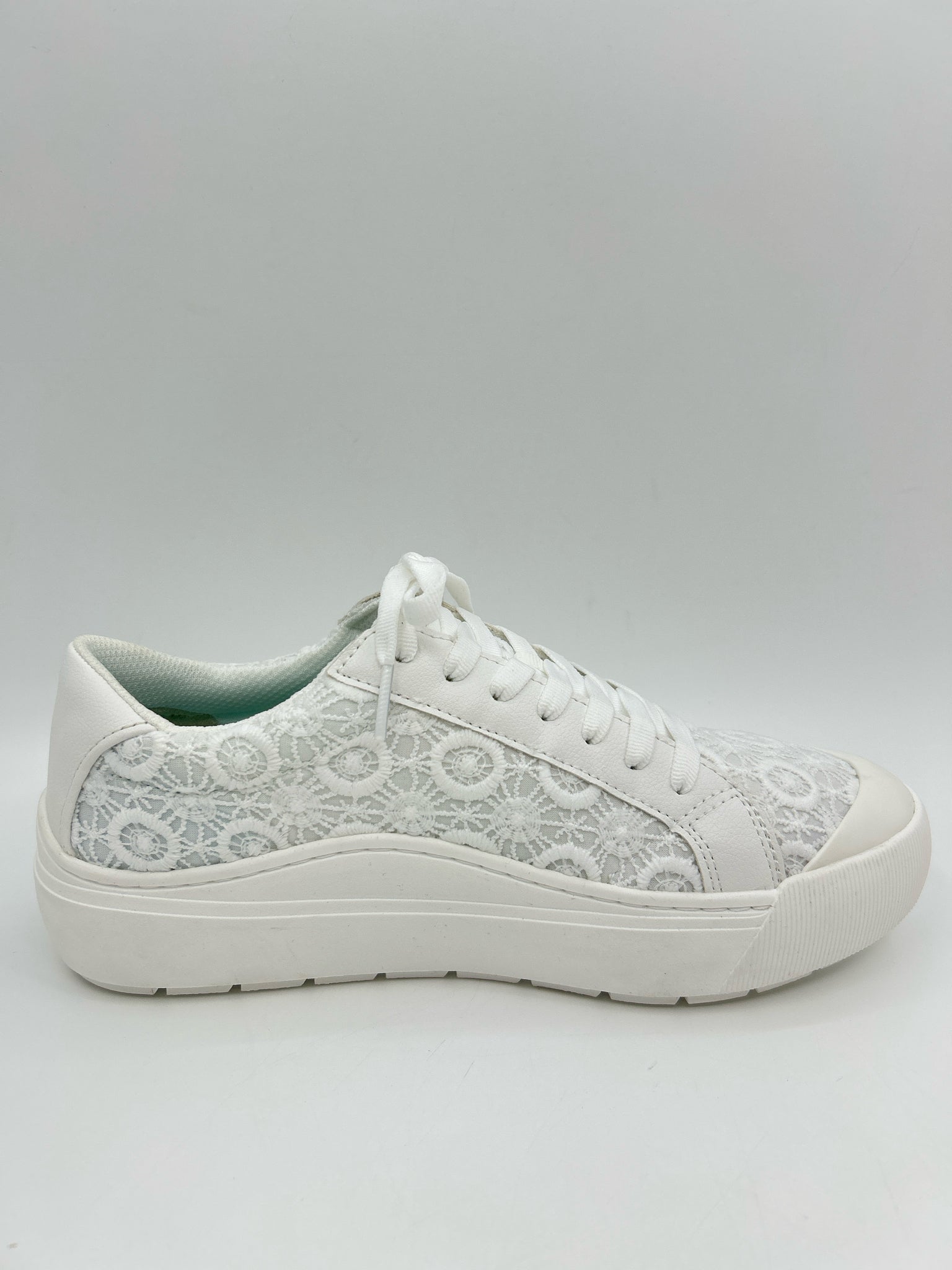 DR. SCHOLL'S Size 8.5 White Women Sneakers
