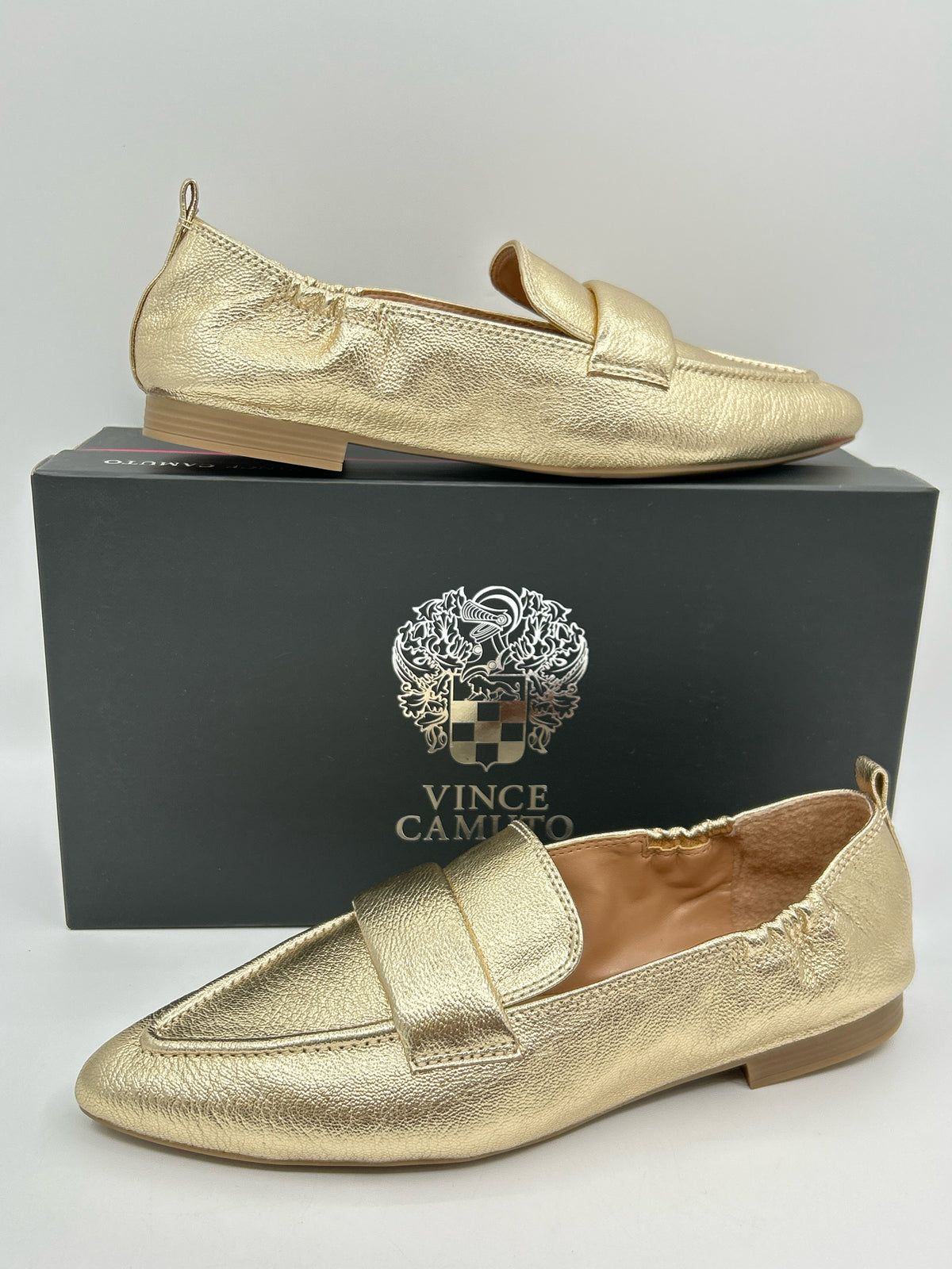 VINCE CAMUTO Size 8M Gold Metallic Women Loafer NIB