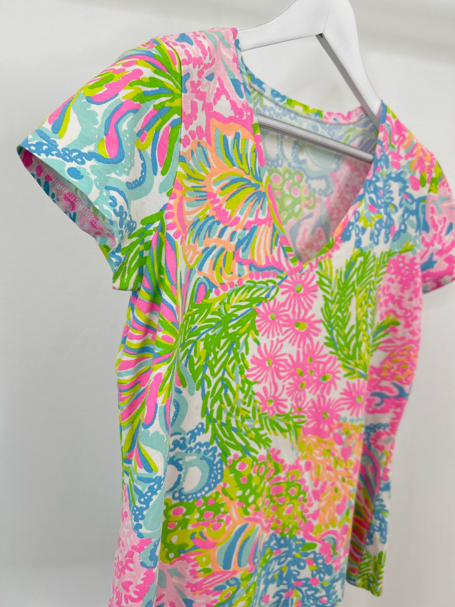 LILLY PULITZER Size L PINK & GREEN Women T-shirt