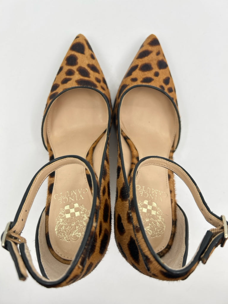 VINCE CAMUTO Size 8.5 Natural & Black Pumps