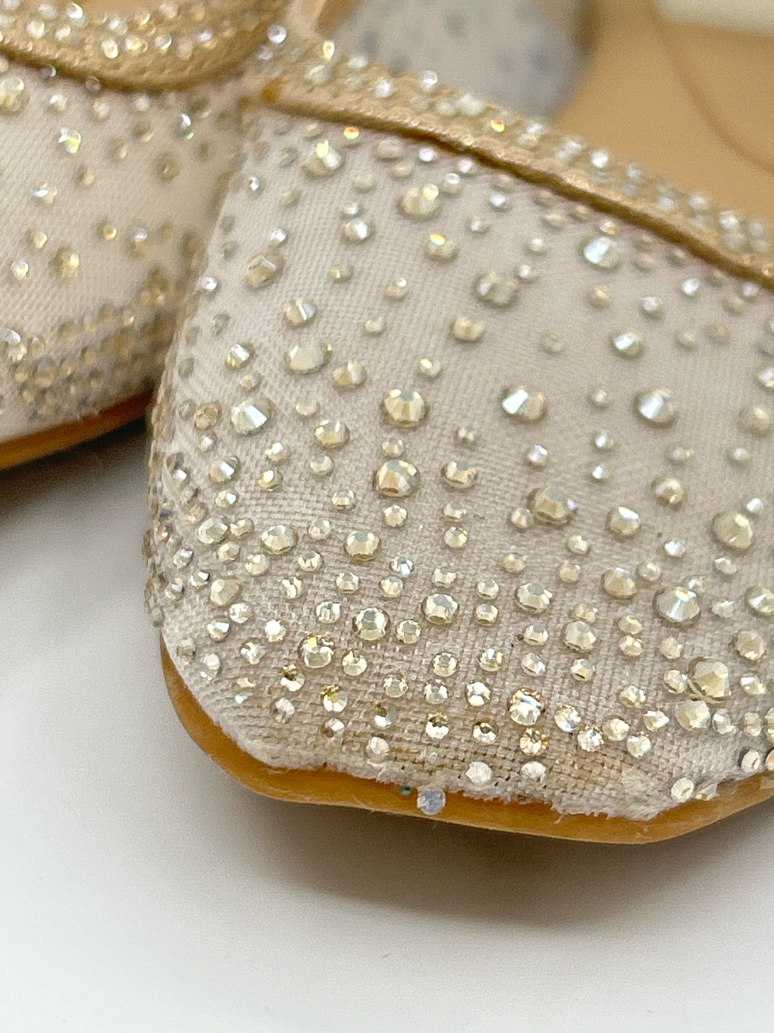 DOLCE VITA Size 7 Gold Women Flats