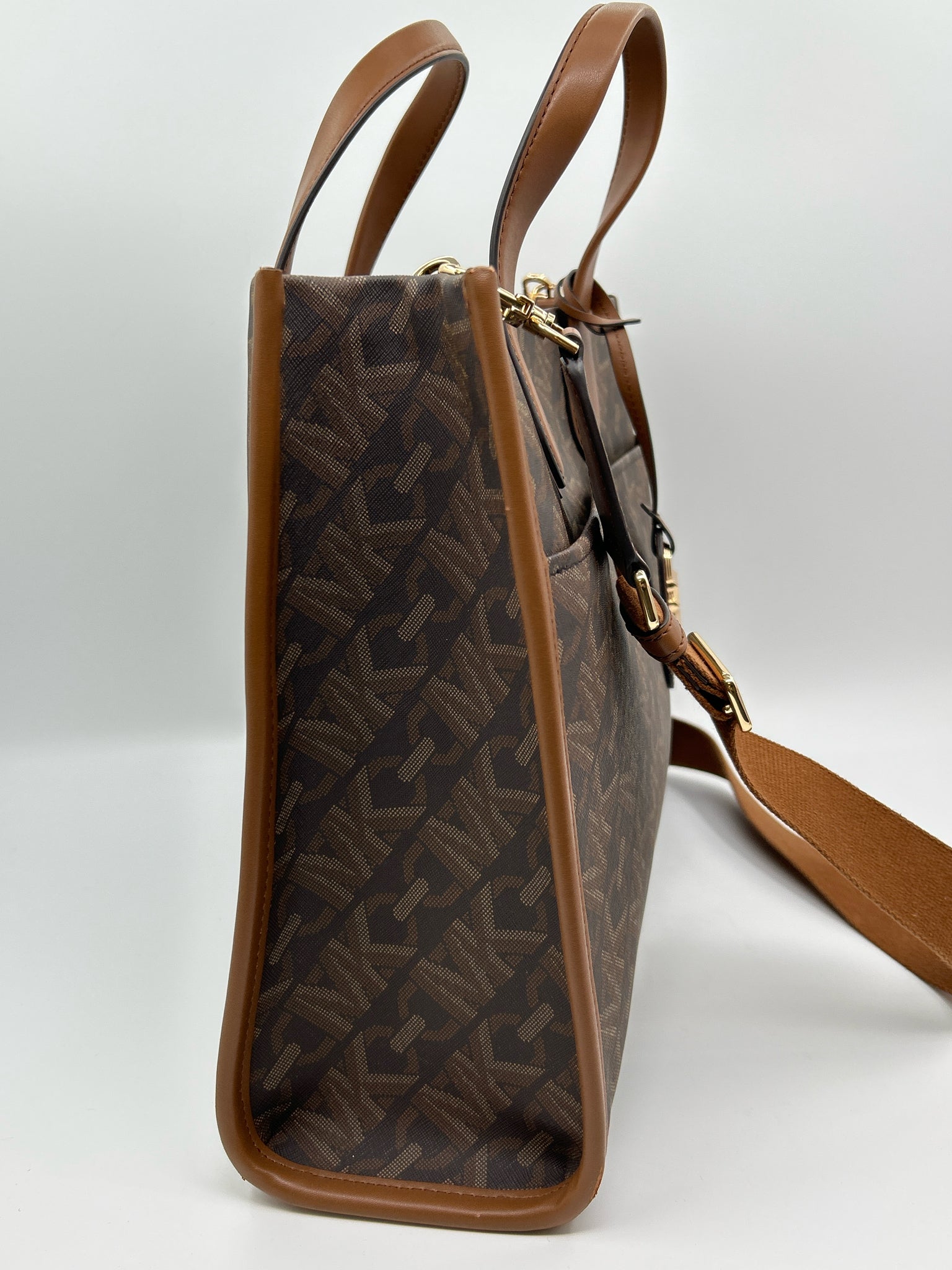 MICHAEL KORS NWT Brown Print Women Tote