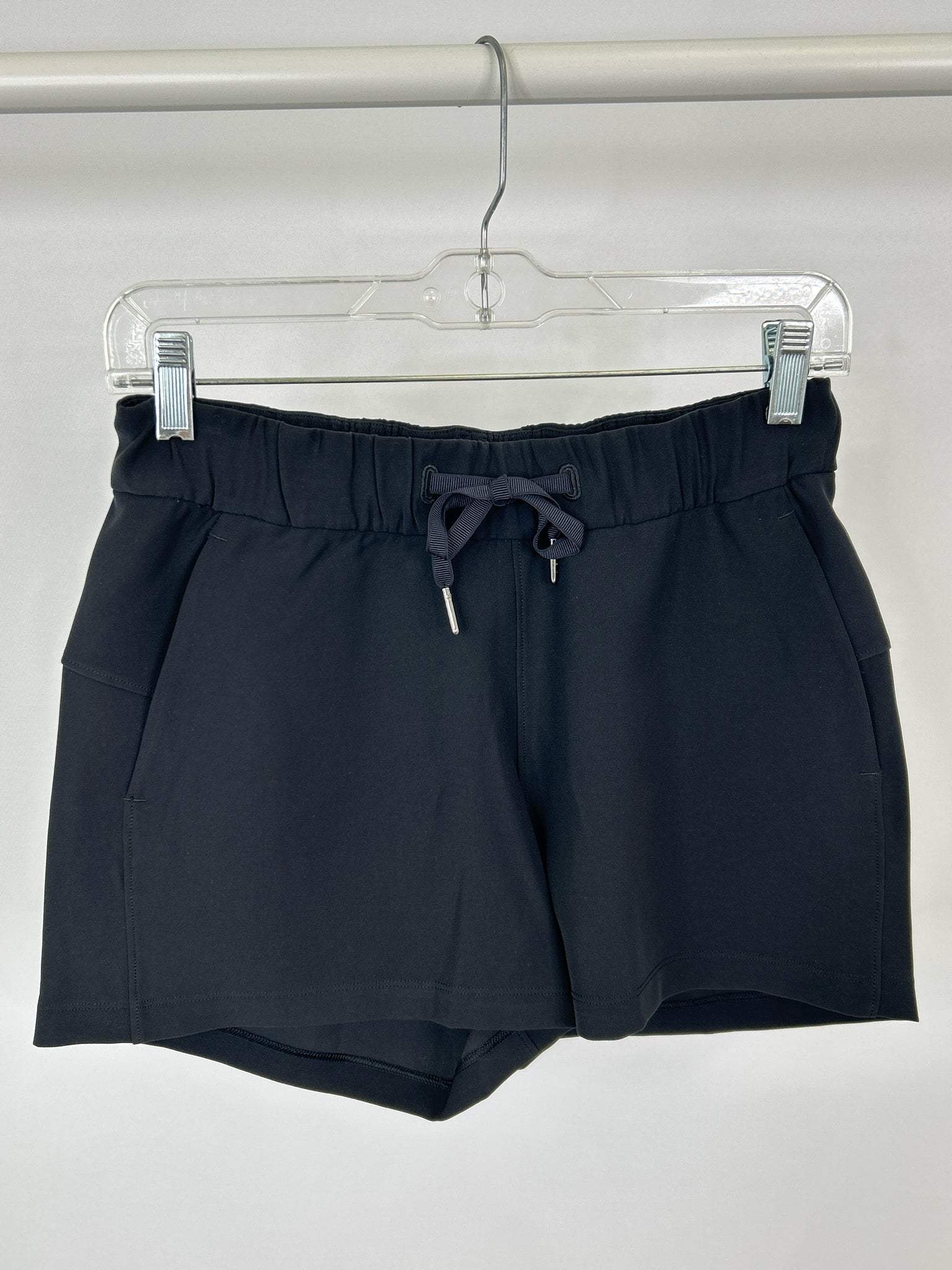 LULULEMON Size 4 Black Women Shorts