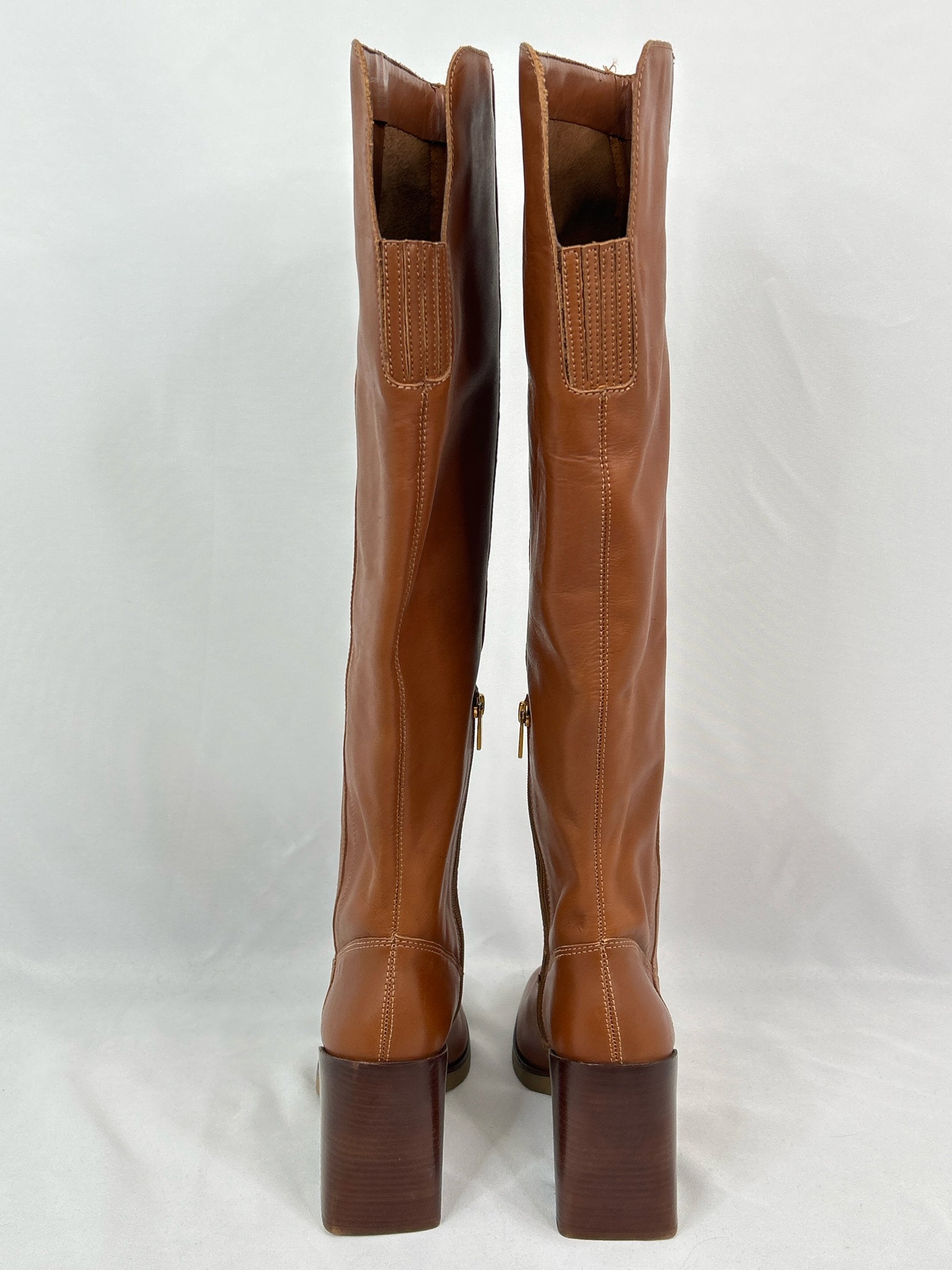 VINCE CAMUTO NWOB Size 9.5M COGNAC Women Boots