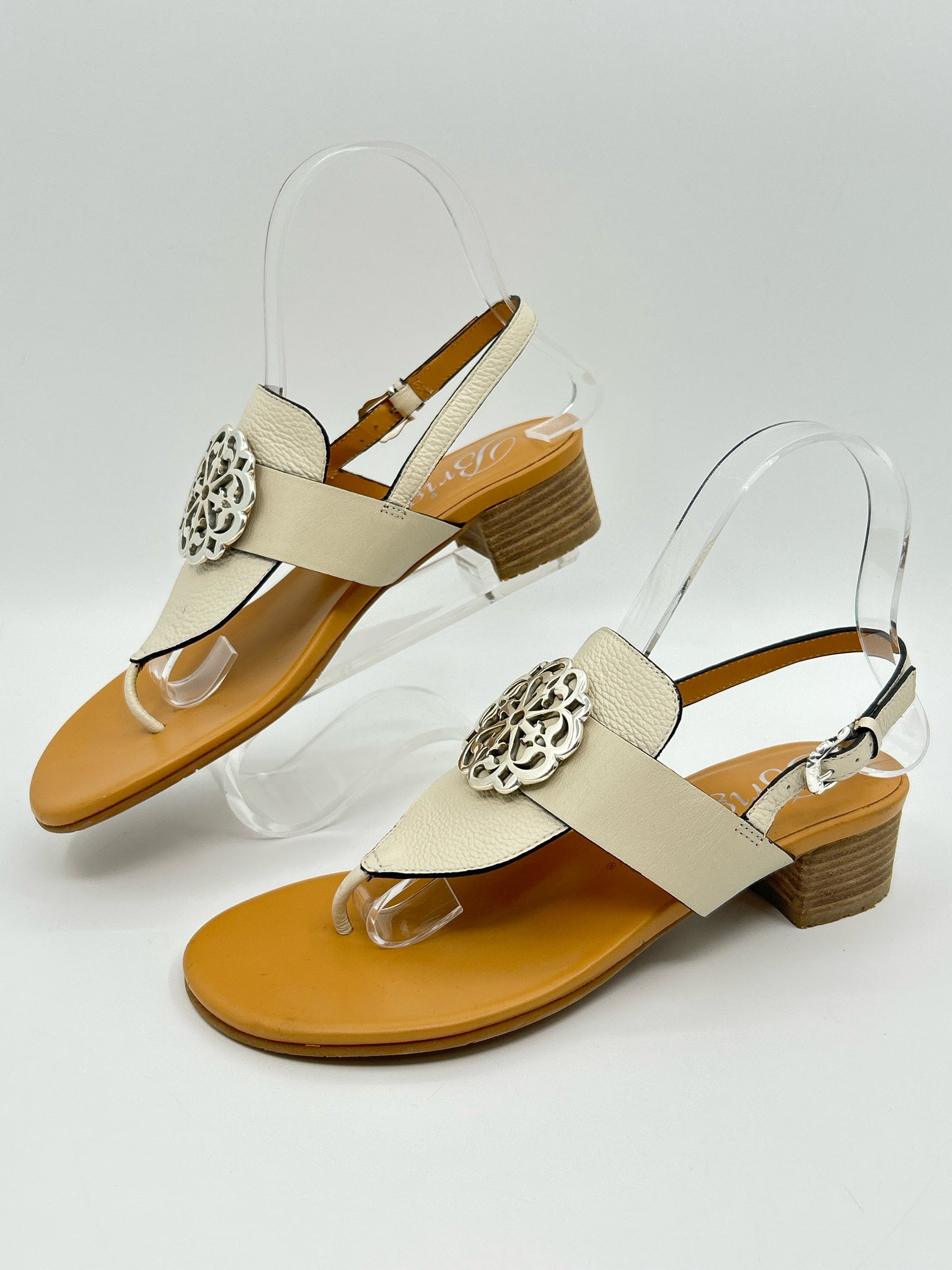 BRIGHTON Size 7M BONE Women Sandal