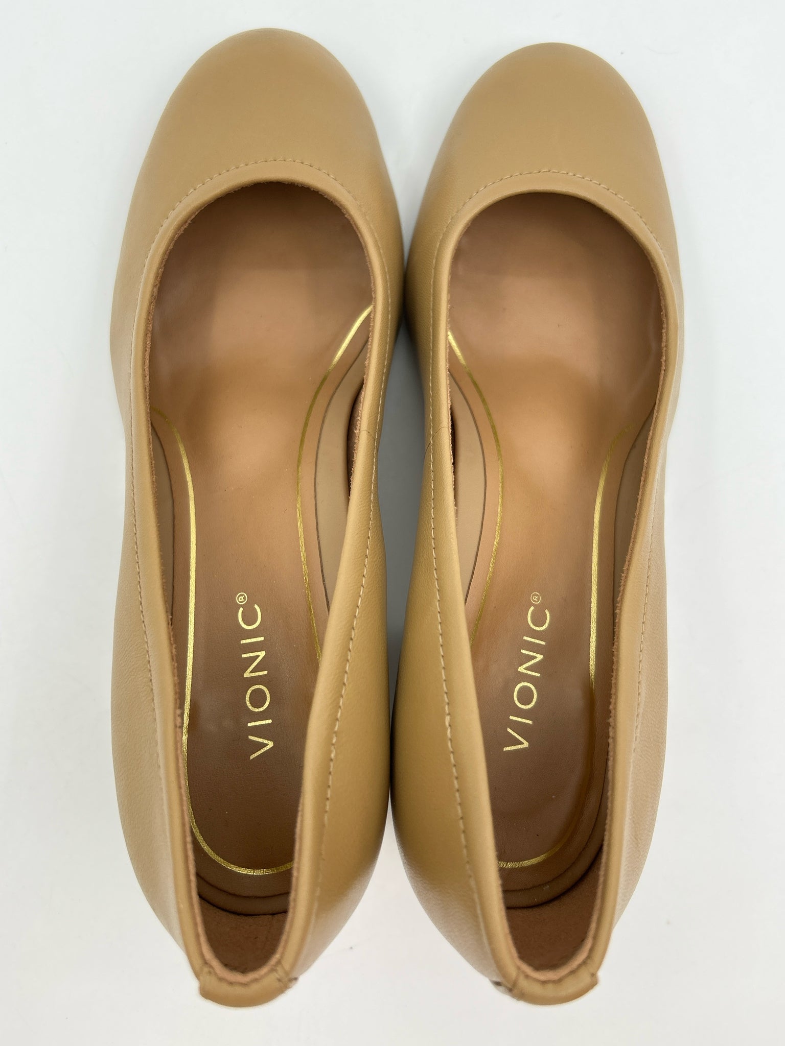 VIONIC Size 7 Carmel Women Pumps