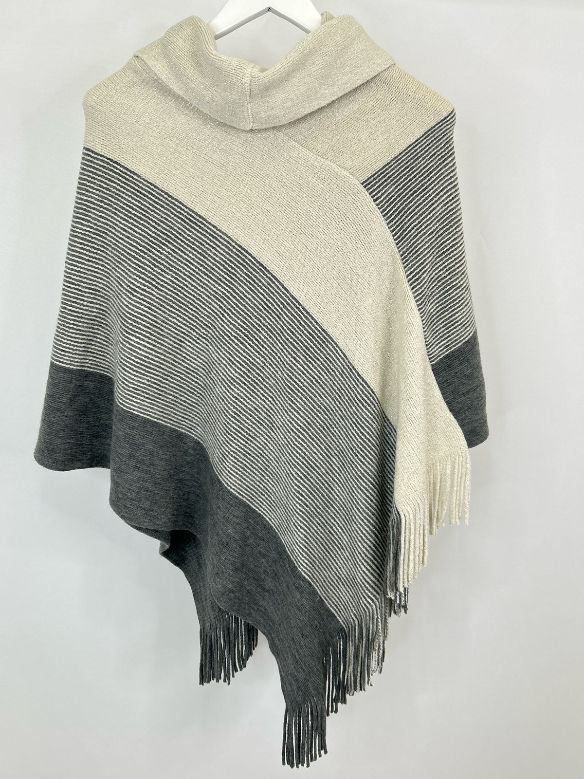 CHICO'S Size One Size Beige & Grey Women Poncho