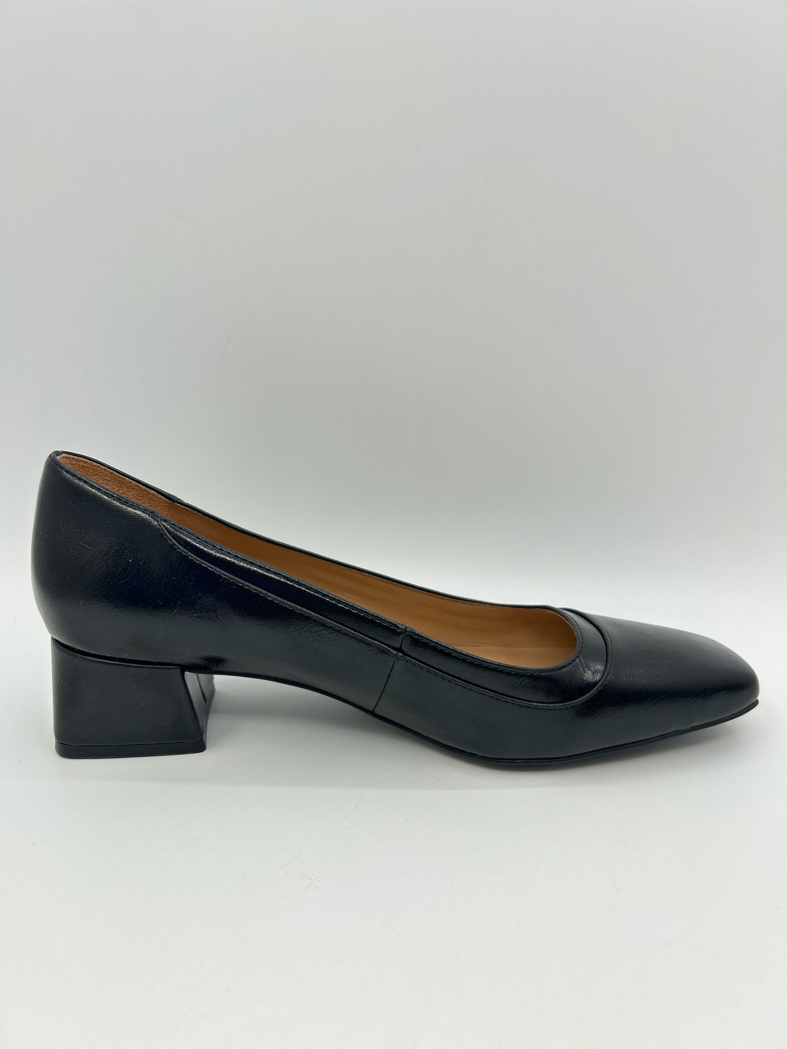 NATURALIZER Size 8W Black Women Pumps