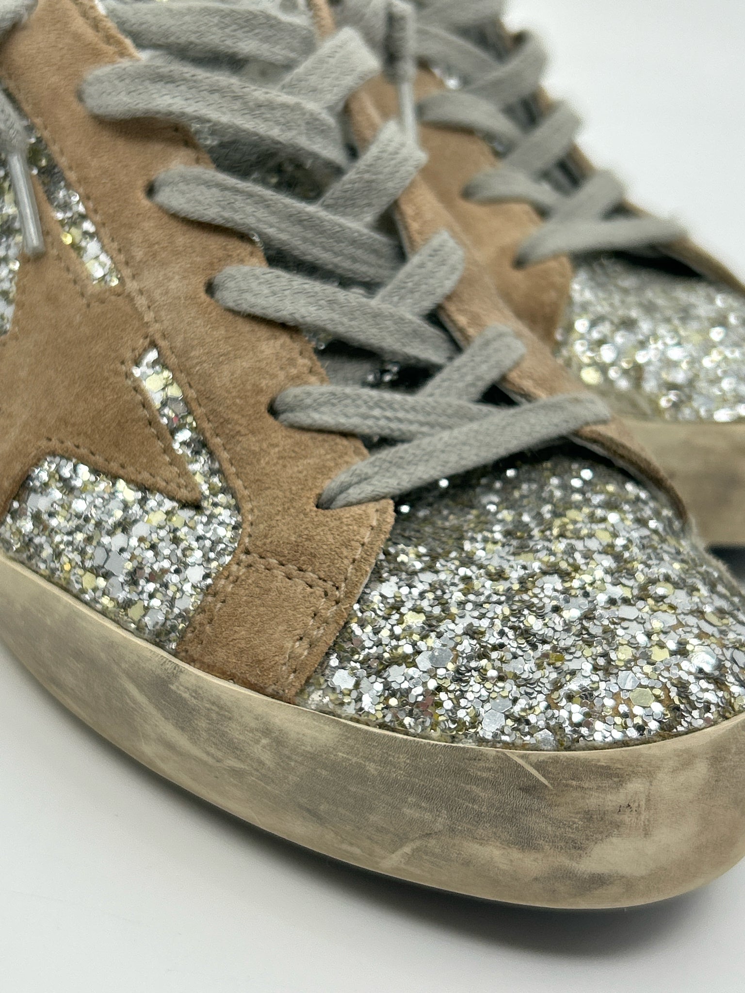 GOLDEN GOOSE Size 8 Silver and Beige Women Sneakers