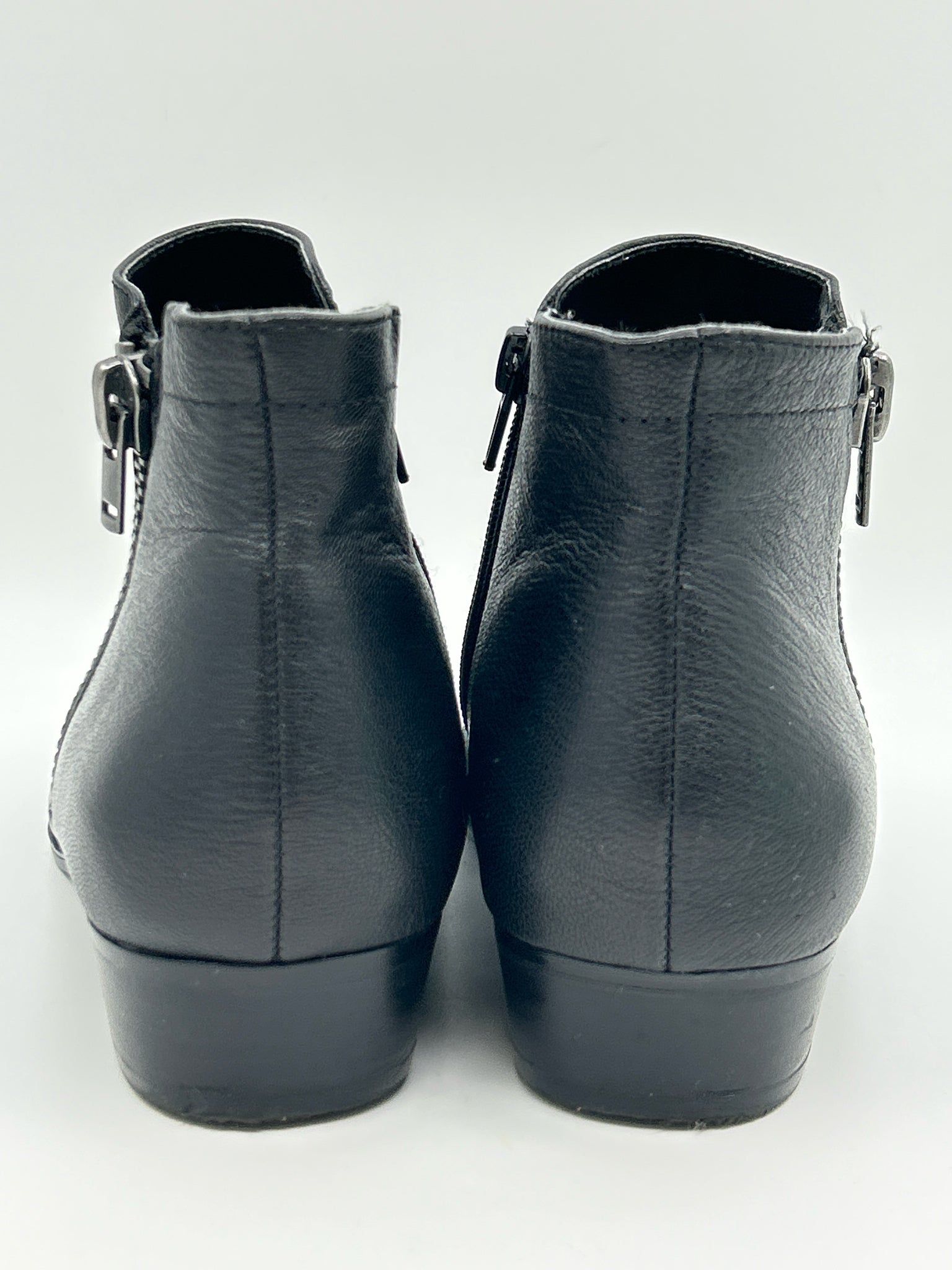 NATURALIZER Size 7.5W Black Women Booties