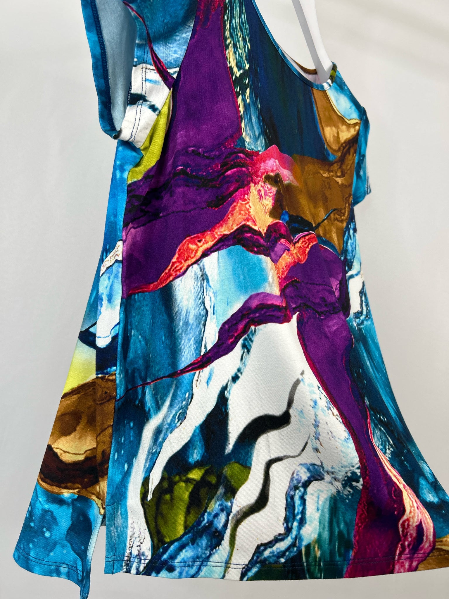 OLIVIA BY HABITAT CLOTHES Size S Blue and Purple Women Top