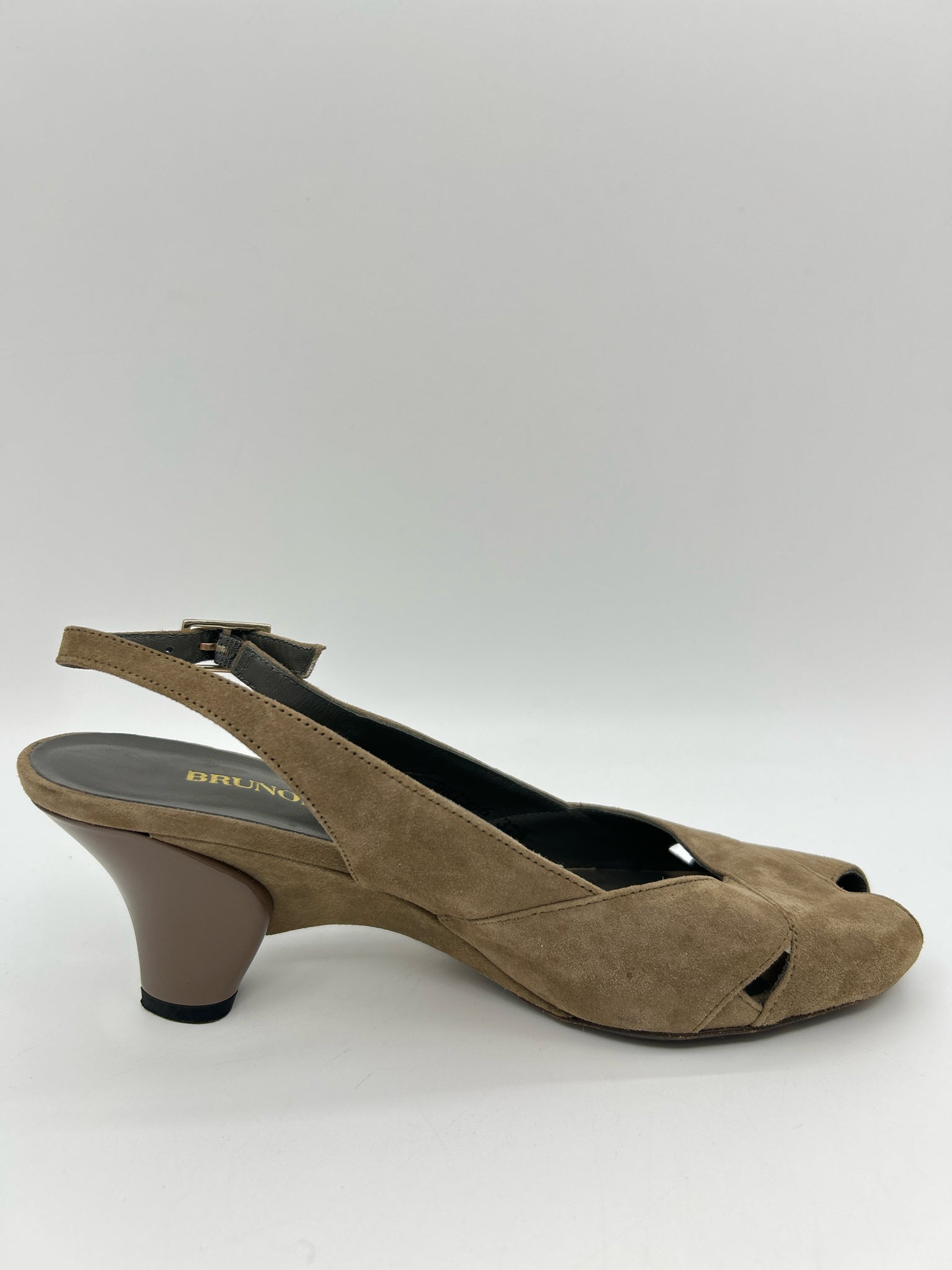 BRUNO MAGLI Size 37.5 Taupe Women Pumps